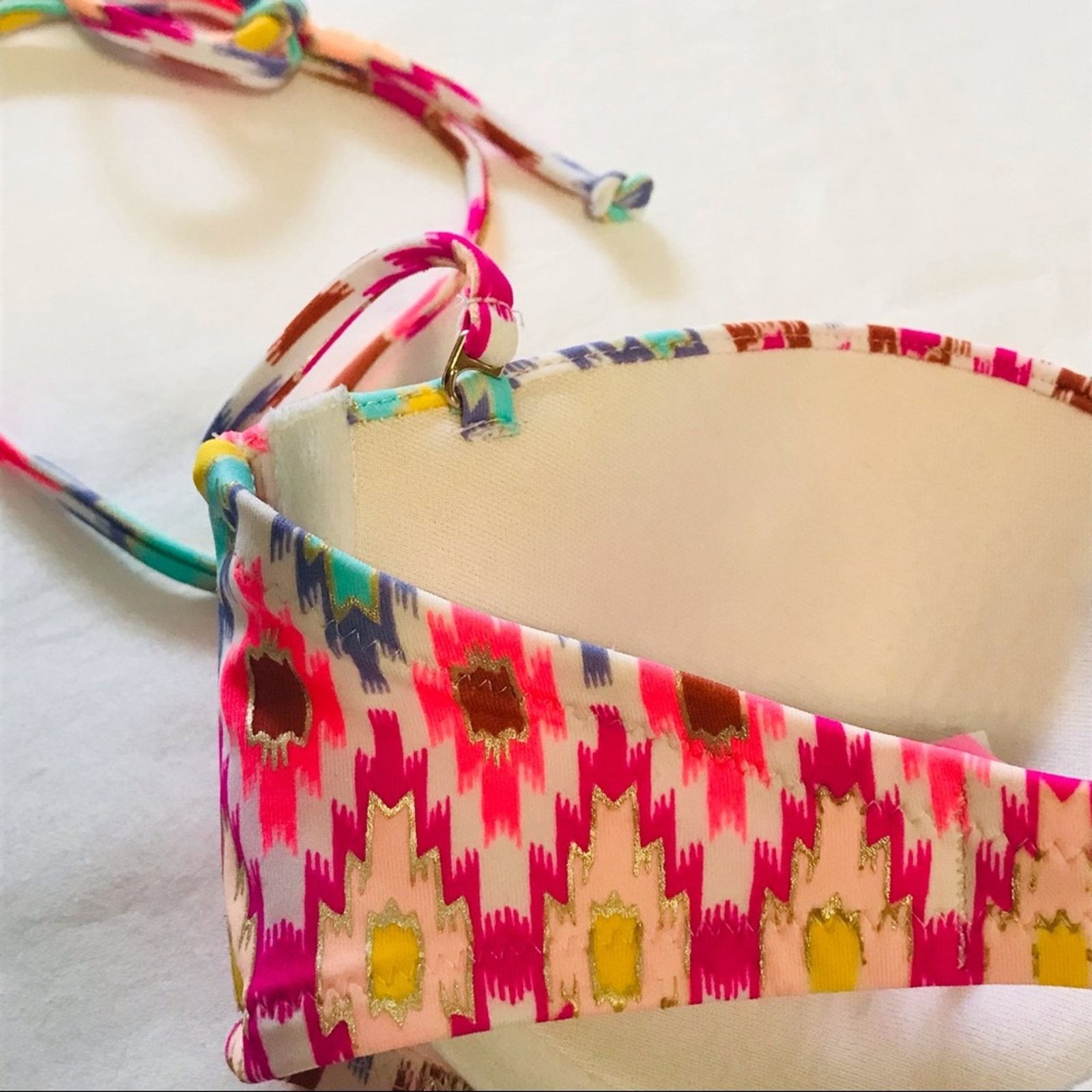Victoria's Secret Victoria’s Secret Bikini Top Size 32D Size S / US 4 / IT 40 - 3 Thumbnail