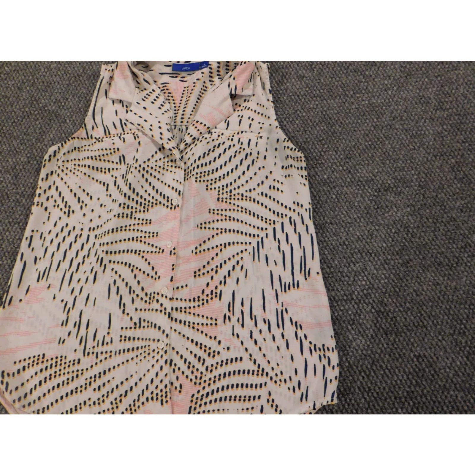 Apt. 9 Apt 9 Blouse Shirt Womens Small Pink Button Crew Neck Cap Sleeve Pullover Regular Size S / US 4 / IT 40 - 3 Thumbnail