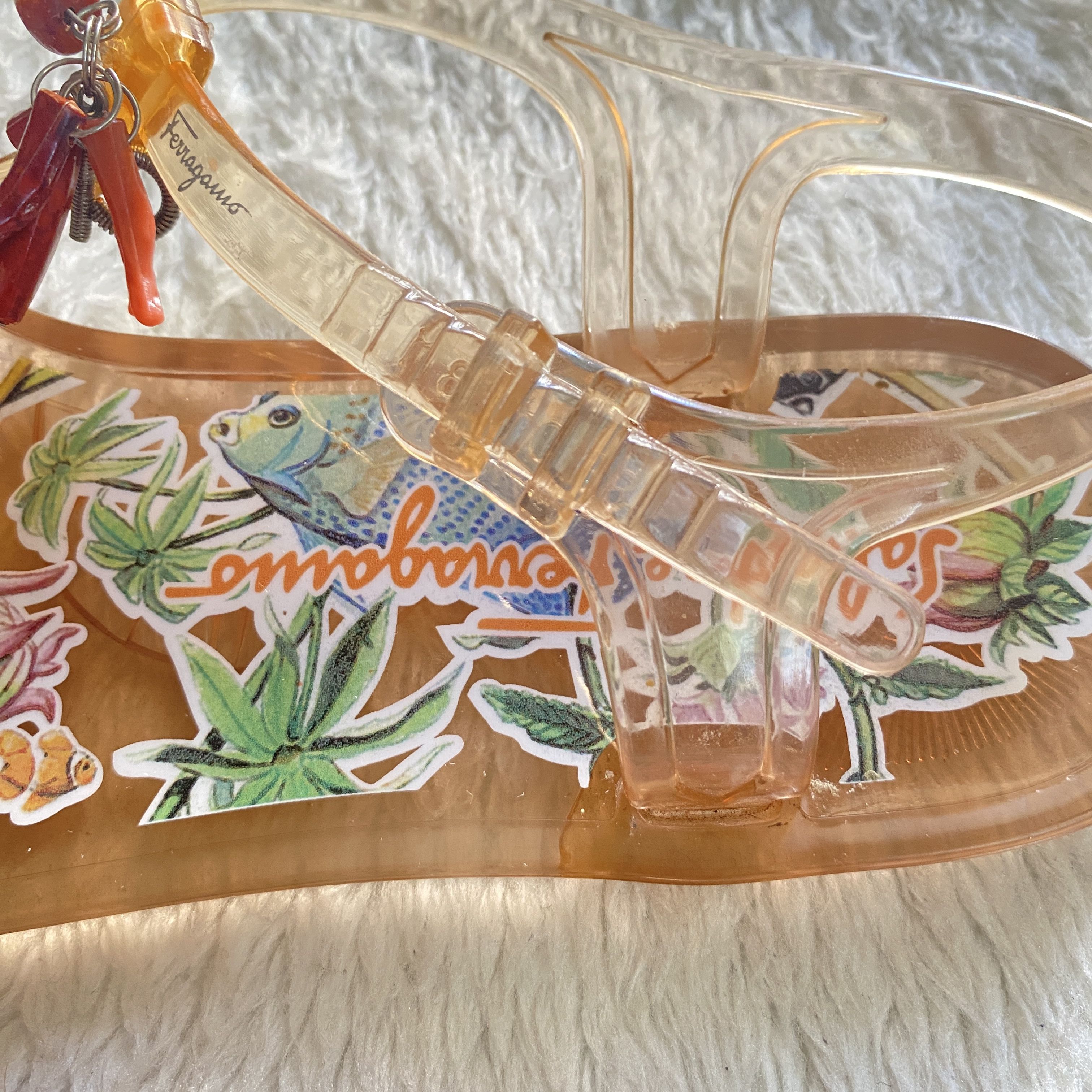 Salvatore Ferragamo Salvatore Ferragamo Jelly Thong Sandals - Size 7 Size US 7 / IT 37 - 6 Thumbnail