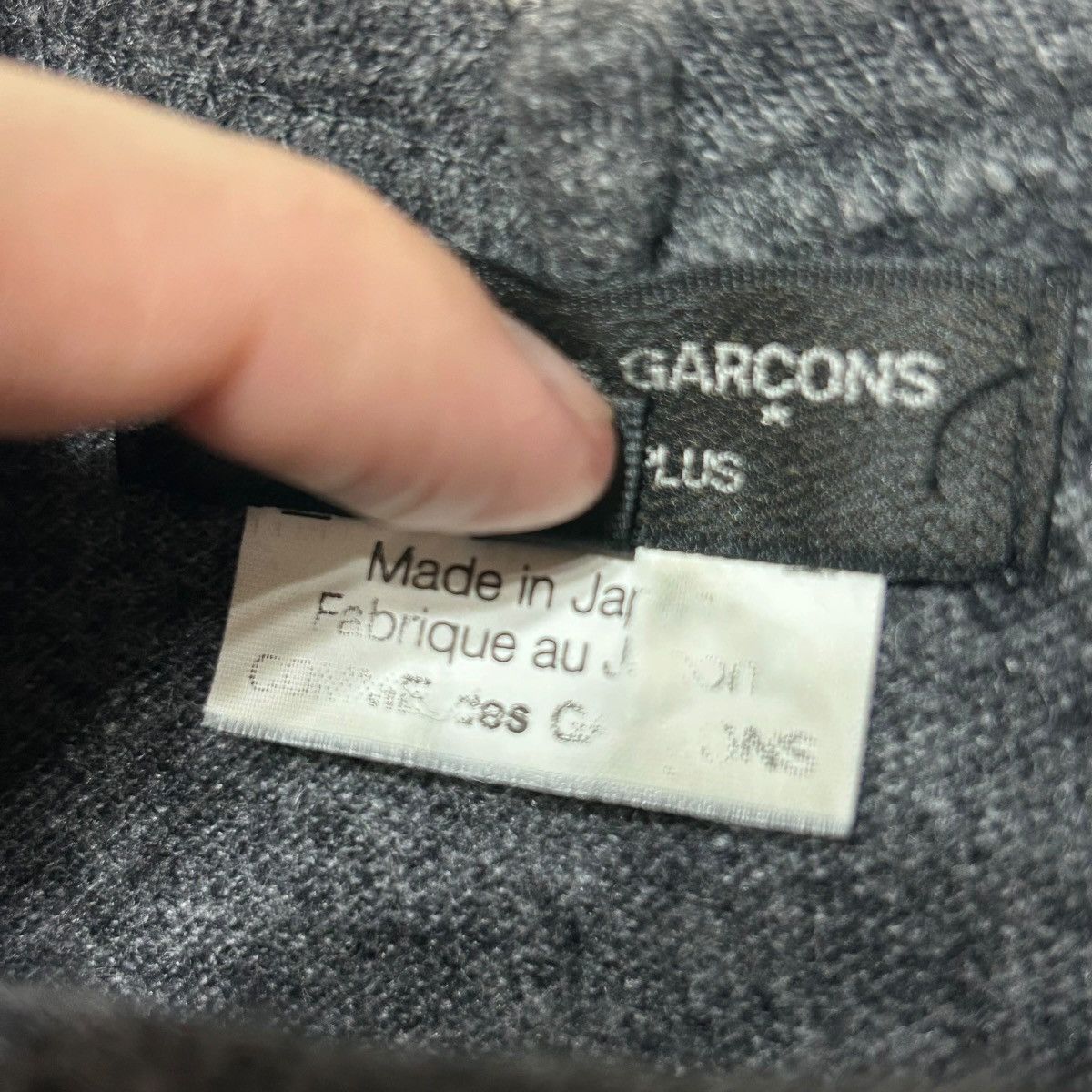 Comme des Garcons Homme Plus 712 00s Comme Des Garcons Homme Plus knit men archive Size US S / EU 44-46 / 1 - 6 Thumbnail