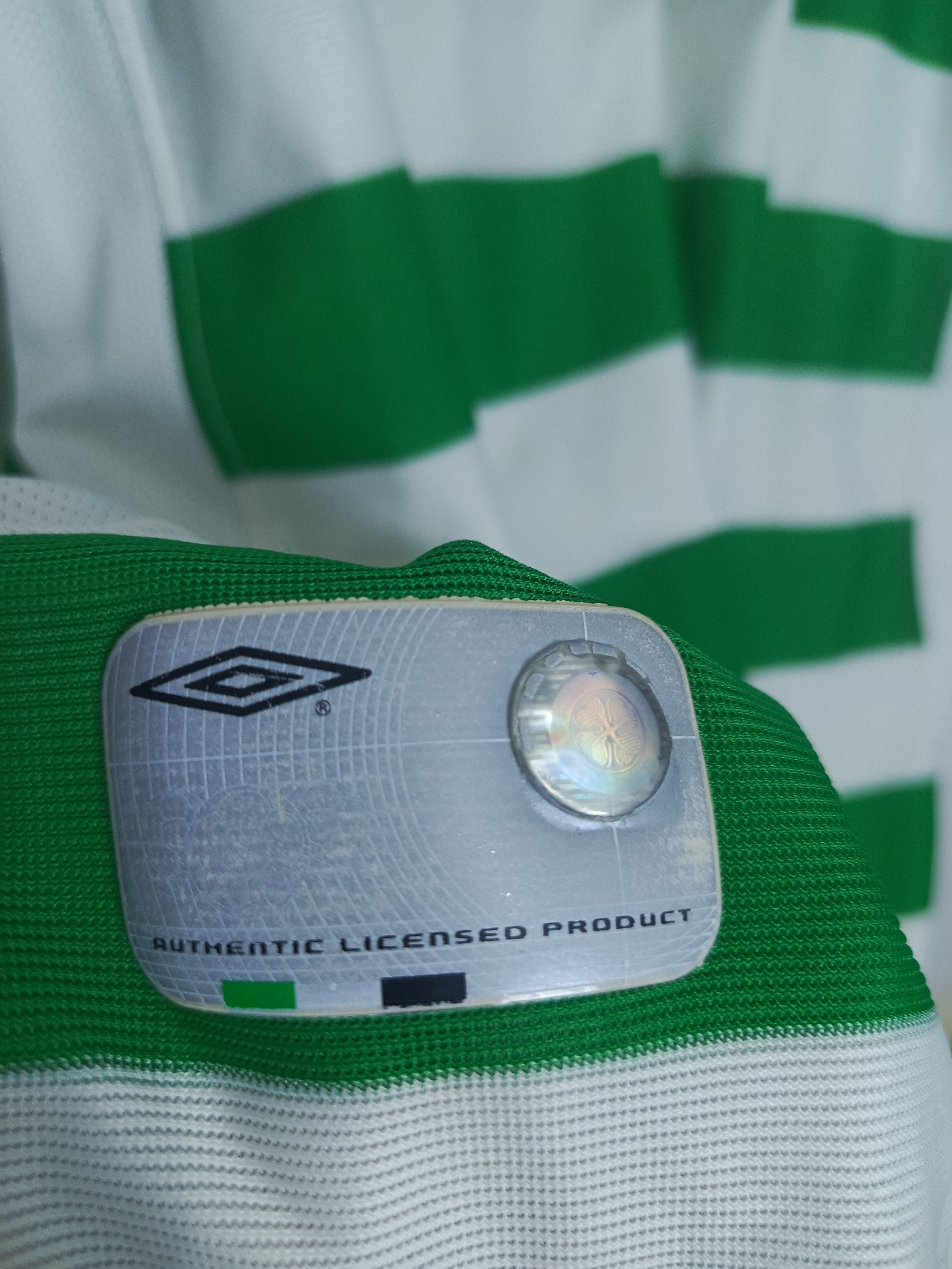 Umbro Glasgow Celtic 2001 Umbro Home Shirt Size US XL / EU 56 / 4 - 6 Thumbnail
