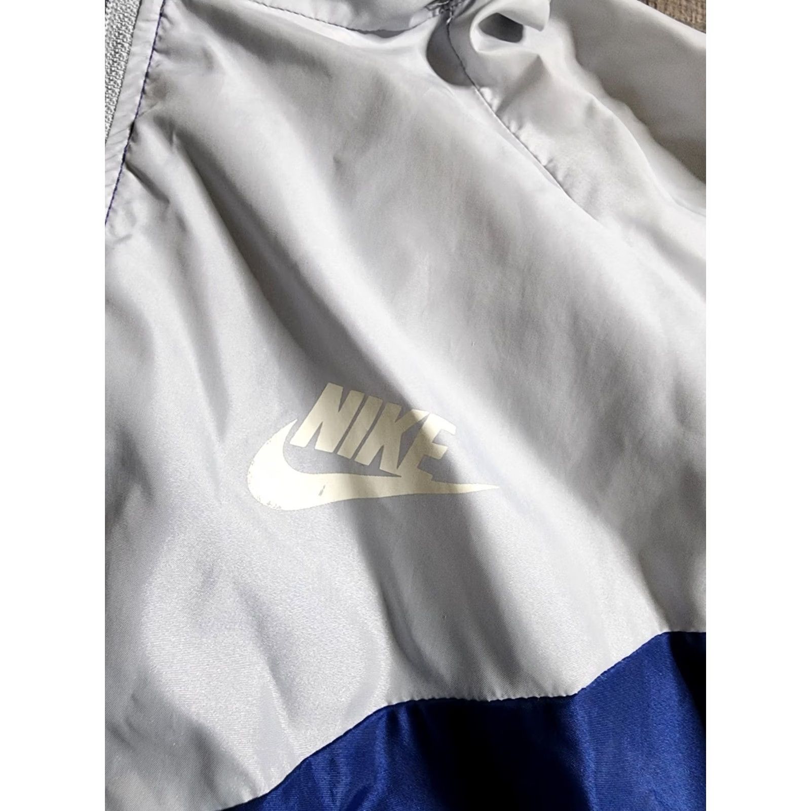 Nike Vintage Nike Windbreaker Jacket - Nylon Running Coat, Hood, Zip, Blue, Size L, Mens, 70s Retro Size US L / EU 52-54 / 3 - 5 Thumbnail