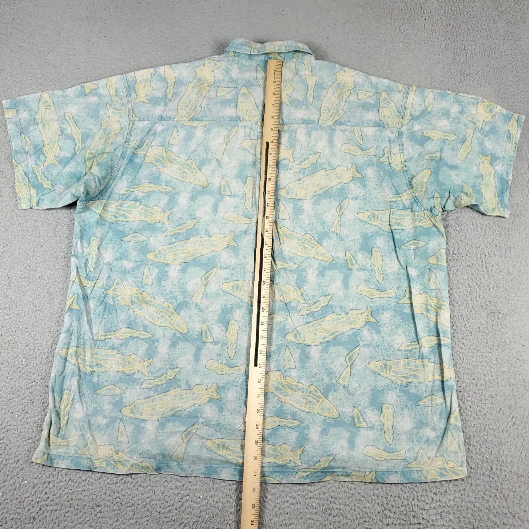 Vintage Columbia Shirt Mens XL Blue Fish Print Button-Up Short Sleeve Casual Sportwear Size US XL / EU 56 / 4 - 3 Thumbnail