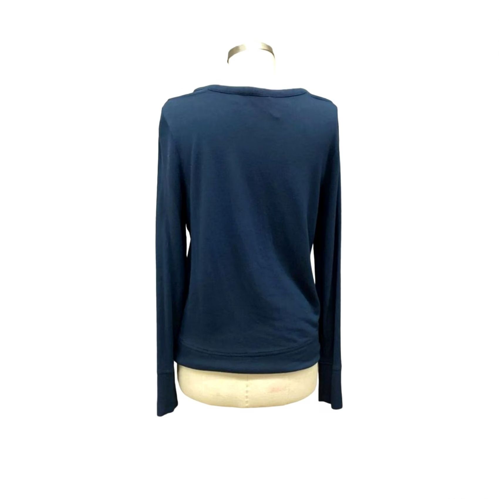 Athleta VINTAGE Athleta Women’s Sweater Cold Shoulder XS Blue Pullover Long Sleeve Womens XS Cold Shoulder Sleeve - Navy Blue Size XS / US 0-2 / IT 36-38 - 4 Thumbnail