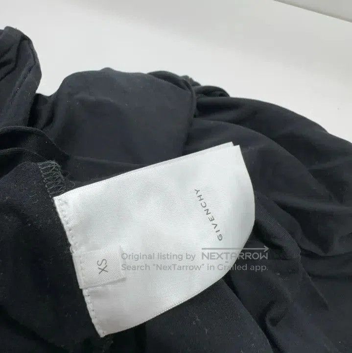 Givenchy Givenchy Casual Loose Round Neck Unisex T-Shirt. Size US XS / EU 42 / 0 - 1 Thumbnail