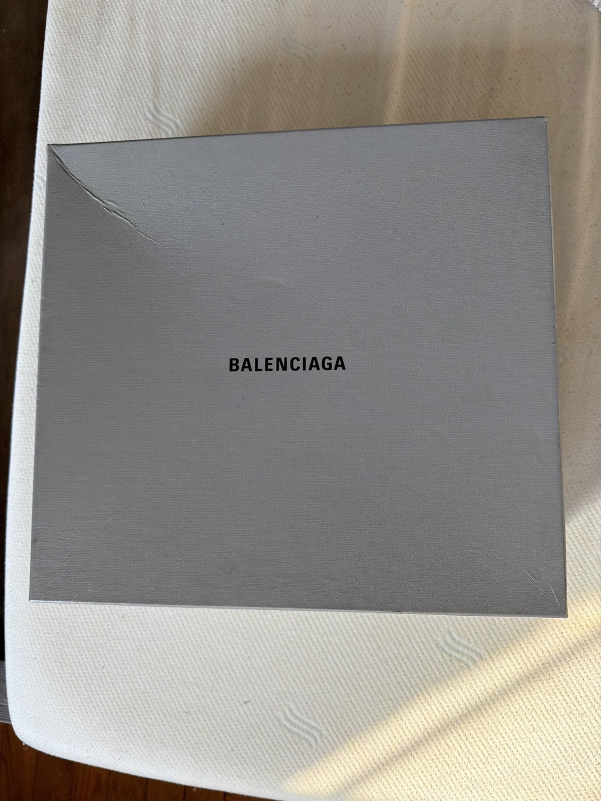 Balenciaga BALENCIAGA SANTIAG SS2019 Size US 11 / EU 44 - 10 Thumbnail