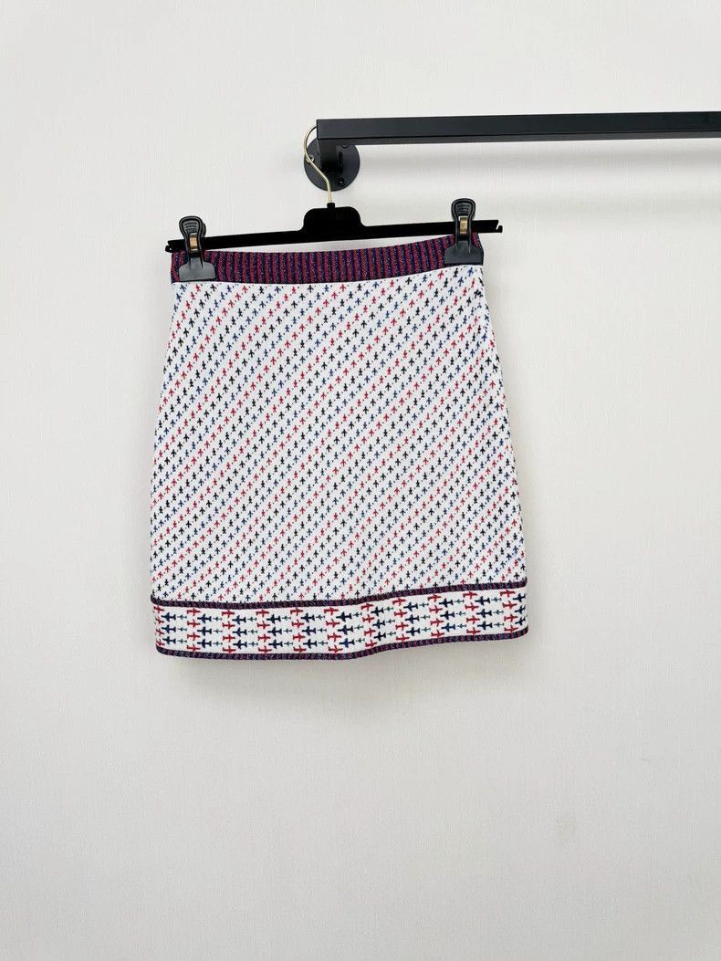 Chanel Chanel Knit Mini Skirt Size 33" - 5 Thumbnail