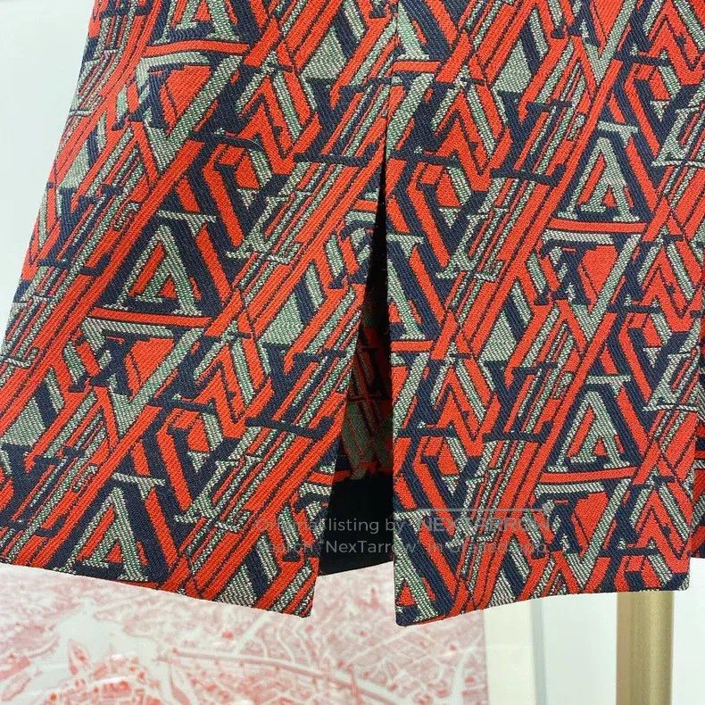 Louis Vuitton Louis Vuitton Red full logo skirt Size 39" - 4 Thumbnail