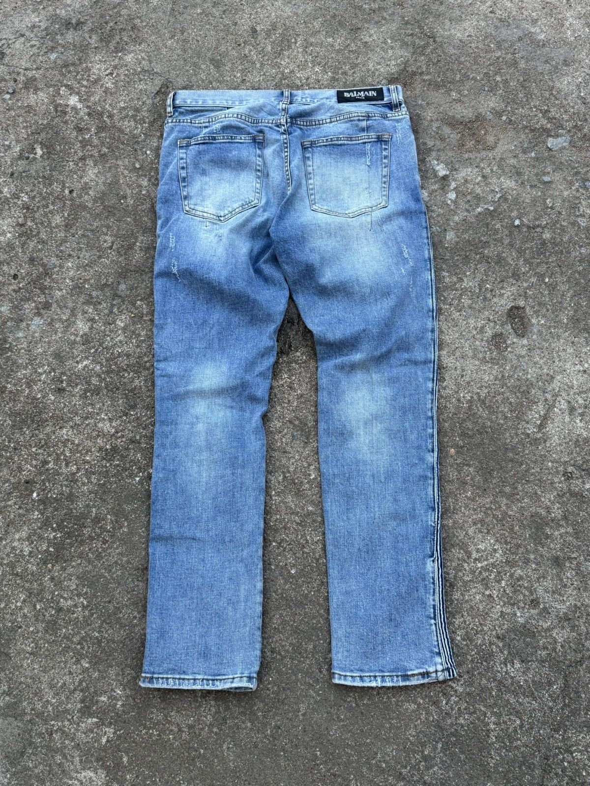 Balmain Balmain Distressed Decarnin Era Jeans Size US 32 / EU 48 - 2 Thumbnail