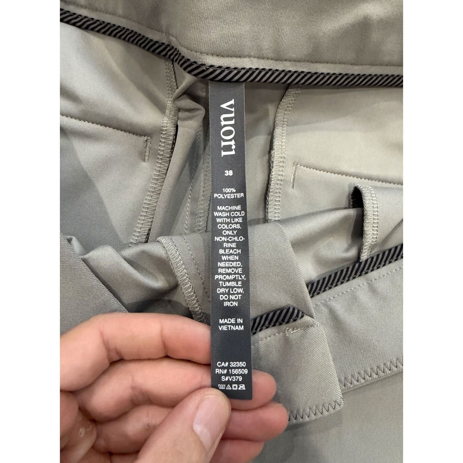 Vuori Vuori Men's Size 38 Meta Chino 8" Shorts Gray Flat Front Logo Preppy Size US 38 / EU 54 - 3 Thumbnail