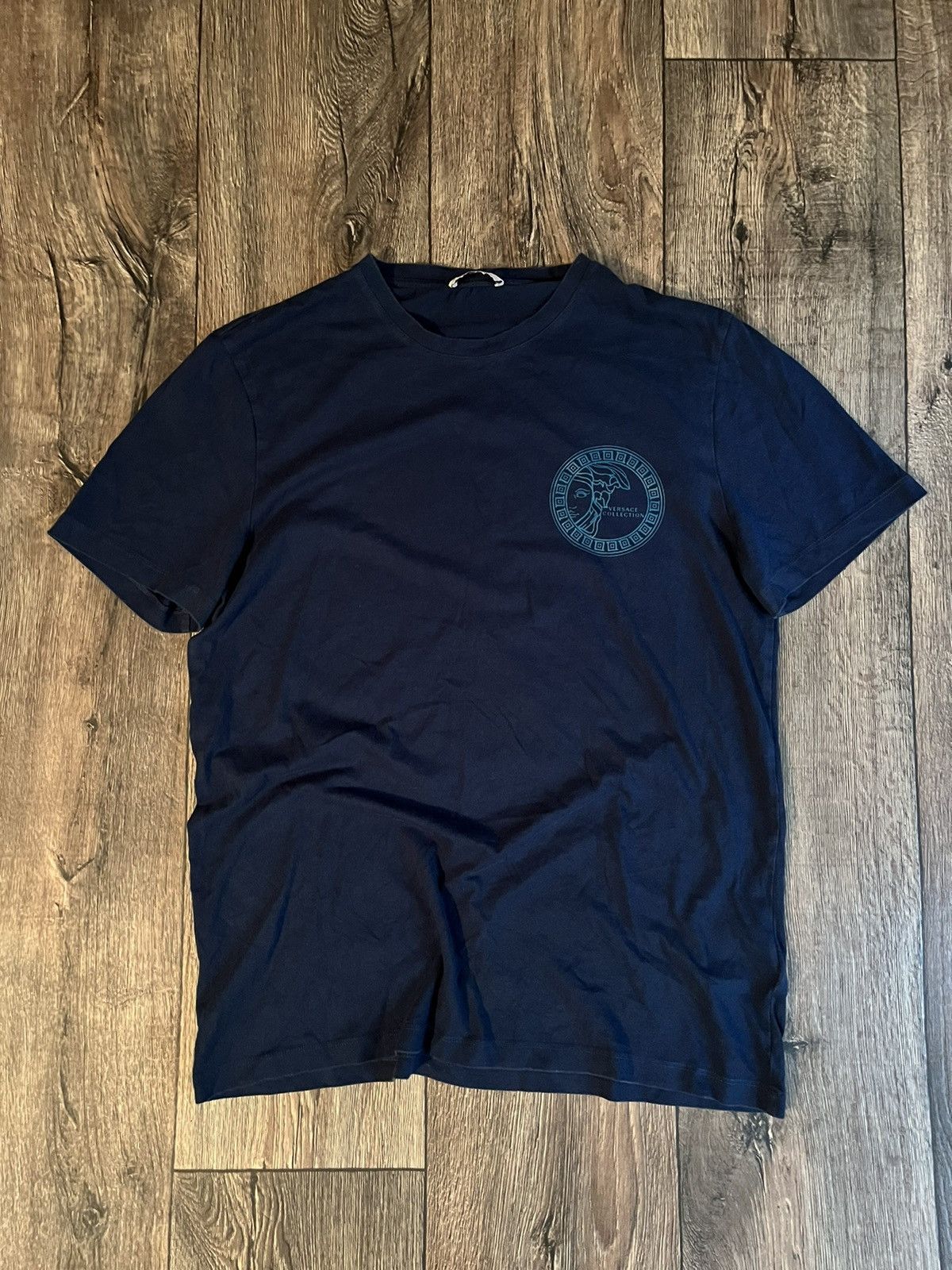 Versace Versace Collection Medusa Logo T-shirt Gianni Versace Size US L / EU 52-54 / 3 - 1 Thumbnail