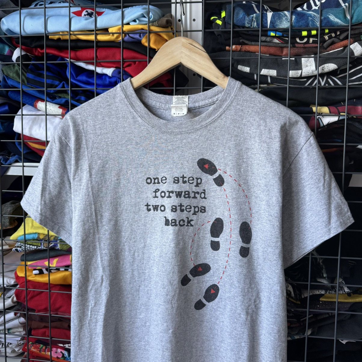 Band Tees Billy Brag One Step Forward Two Steps Back T-shirt Size US M / EU 48-50 / 2 - 2 Thumbnail