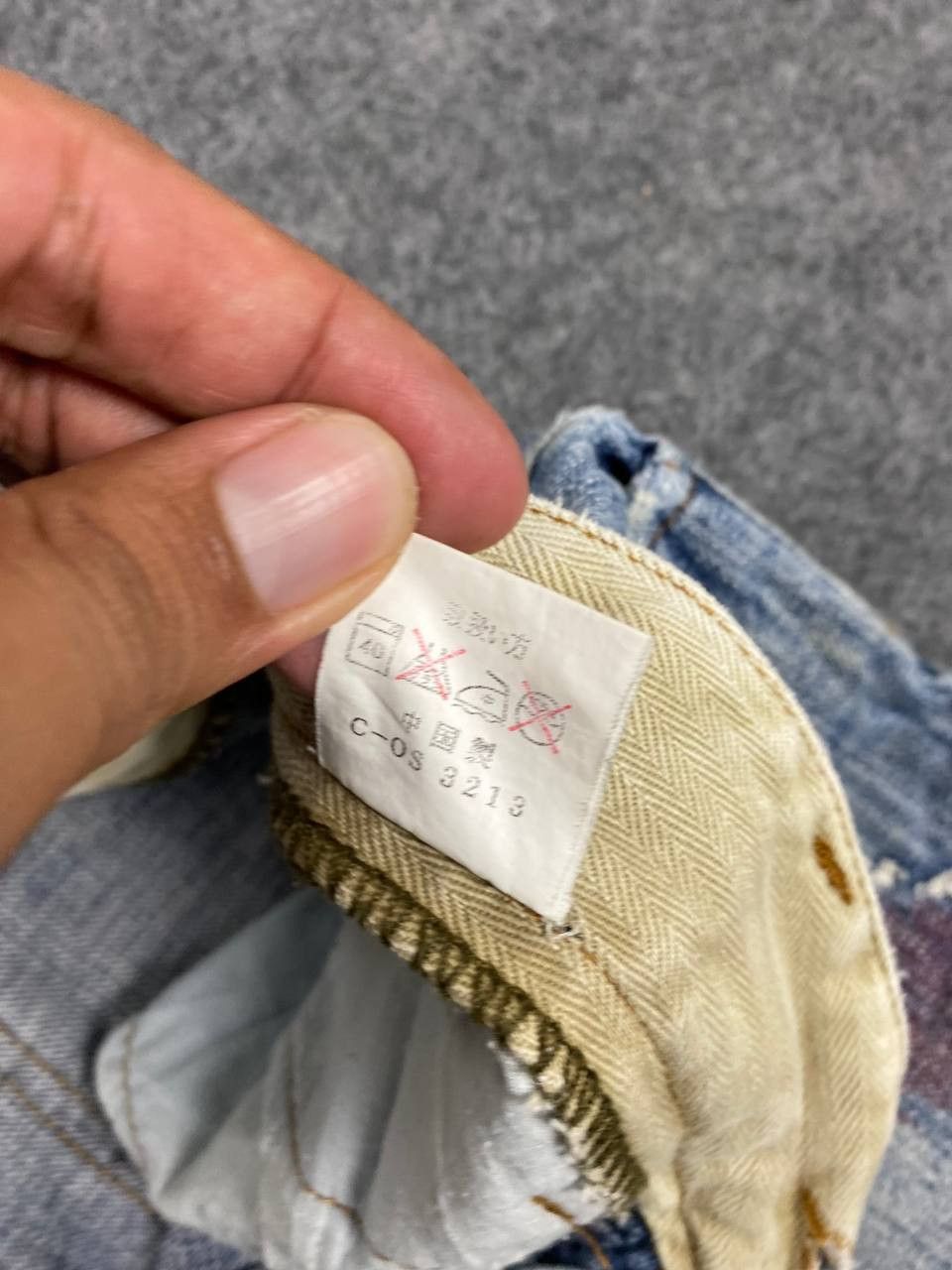 Japanese Brand japanese brand low bootcut distressed denim nice design Size 30" / US 8 / IT 44 - 12 Thumbnail