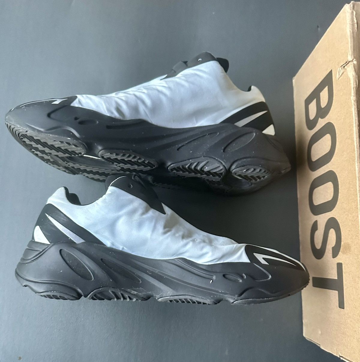 Yeezy Yeezy 700 MNVN light blue (blutin) Size US 9.5 / EU 42-43 - 4 Thumbnail