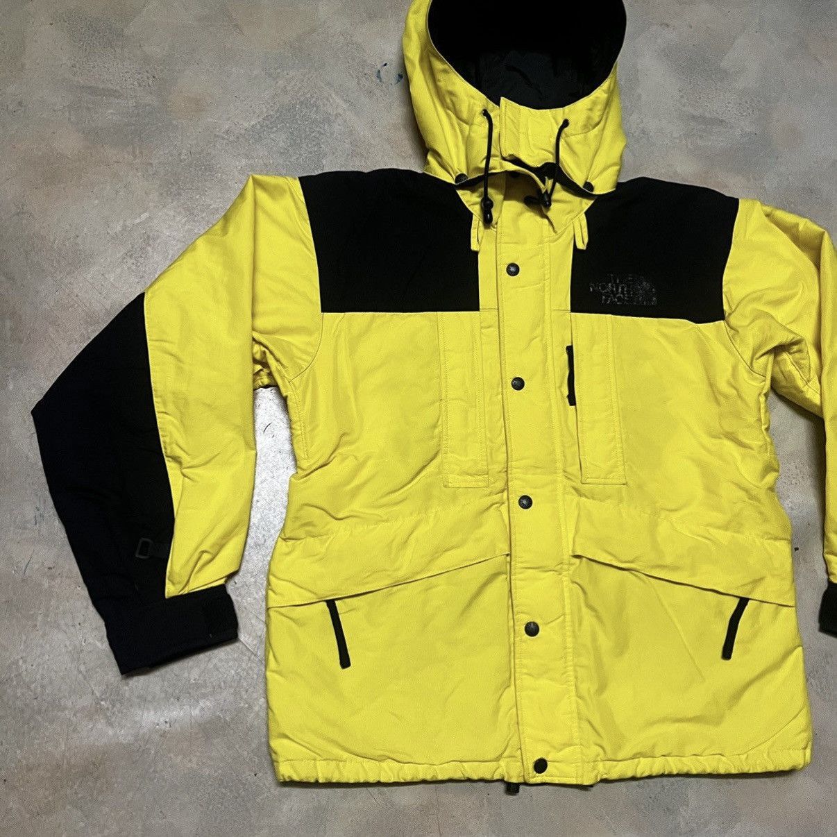 The North Face The North Face Goretex Windbreaker Light Jacket Size US L / EU 52-54 / 3 - 5 Thumbnail