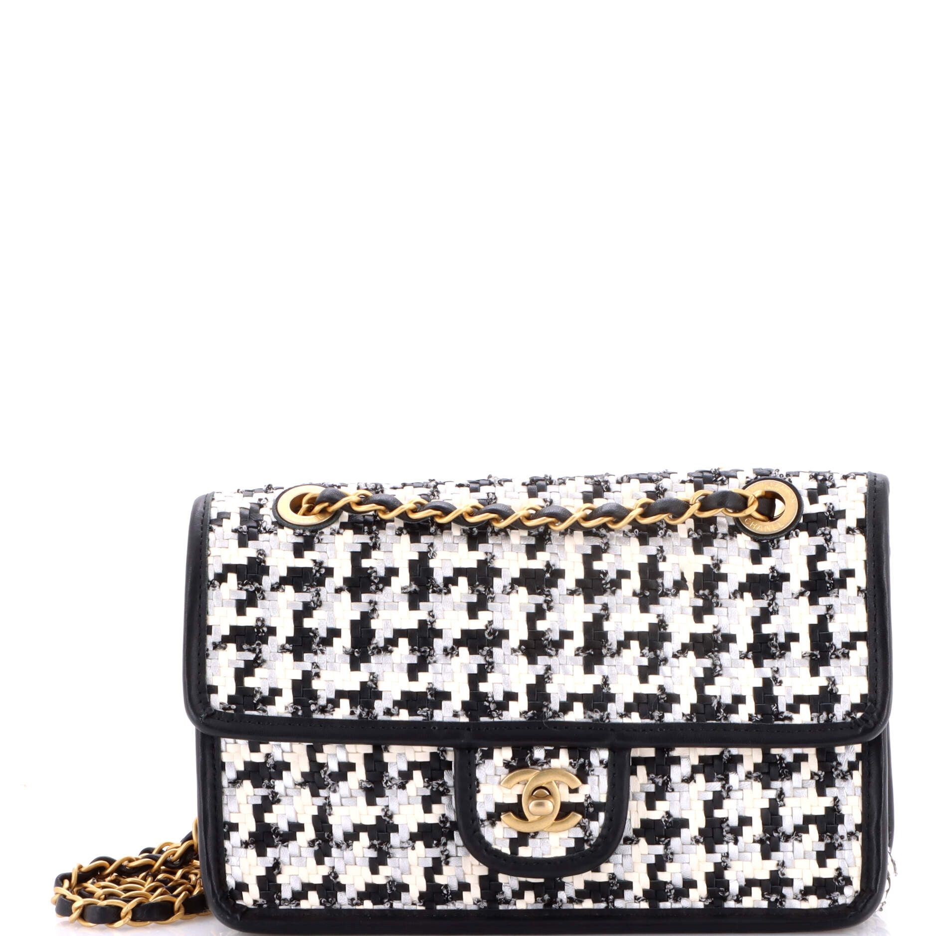 Chanel Classic Single Flap Bag Size ONE SIZE - 1 Thumbnail
