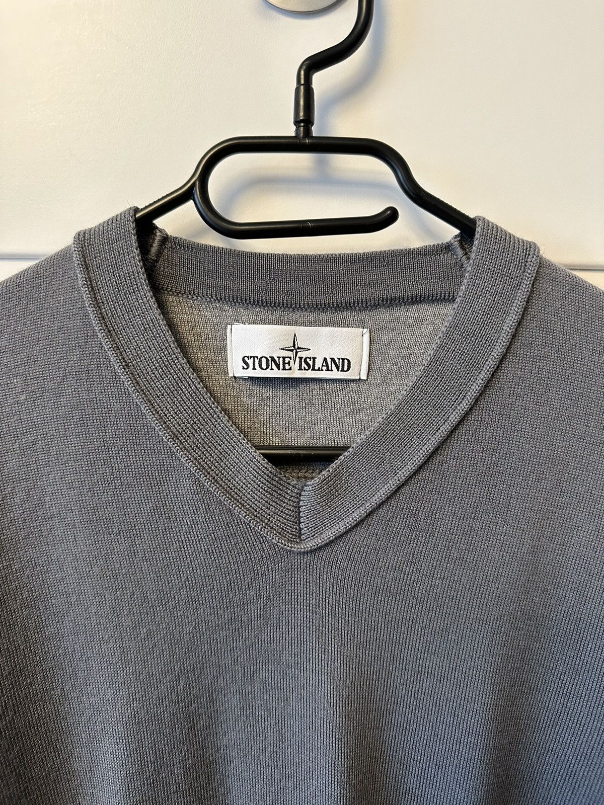 Stone Island Stone Island v neck wool jumper grey sweater Size US S / EU 44-46 / 1 - 2 Thumbnail