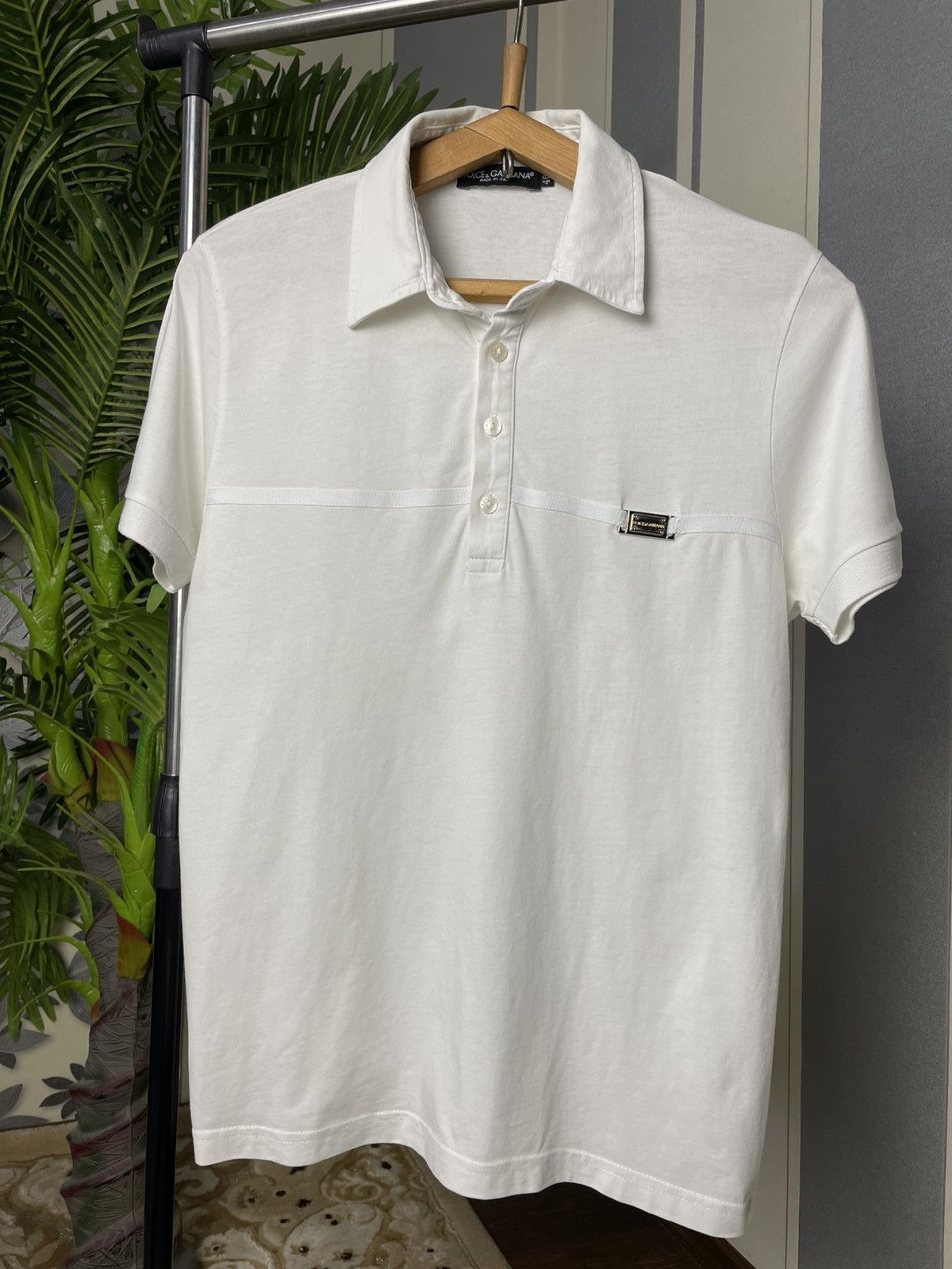 Dolce & Gabbana Dolce & Gabbana Gold Logo White Polo Shirt Size 48 Size US M / EU 48-50 / 2 - 1 Thumbnail