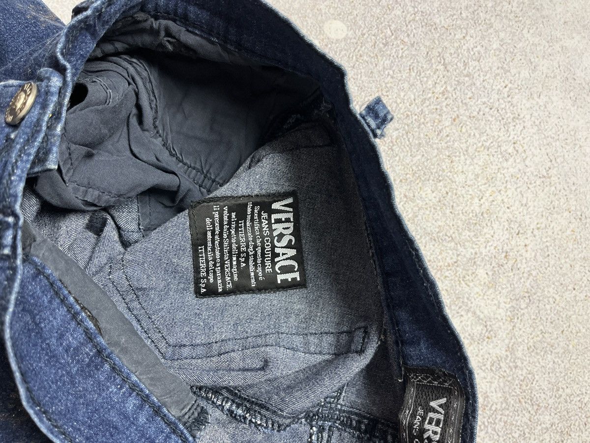Versace Jeans Couture Vintage Versace Jeans Couture Flared Monogram Archive Size 28" / US 6 / IT 42 - 10 Thumbnail