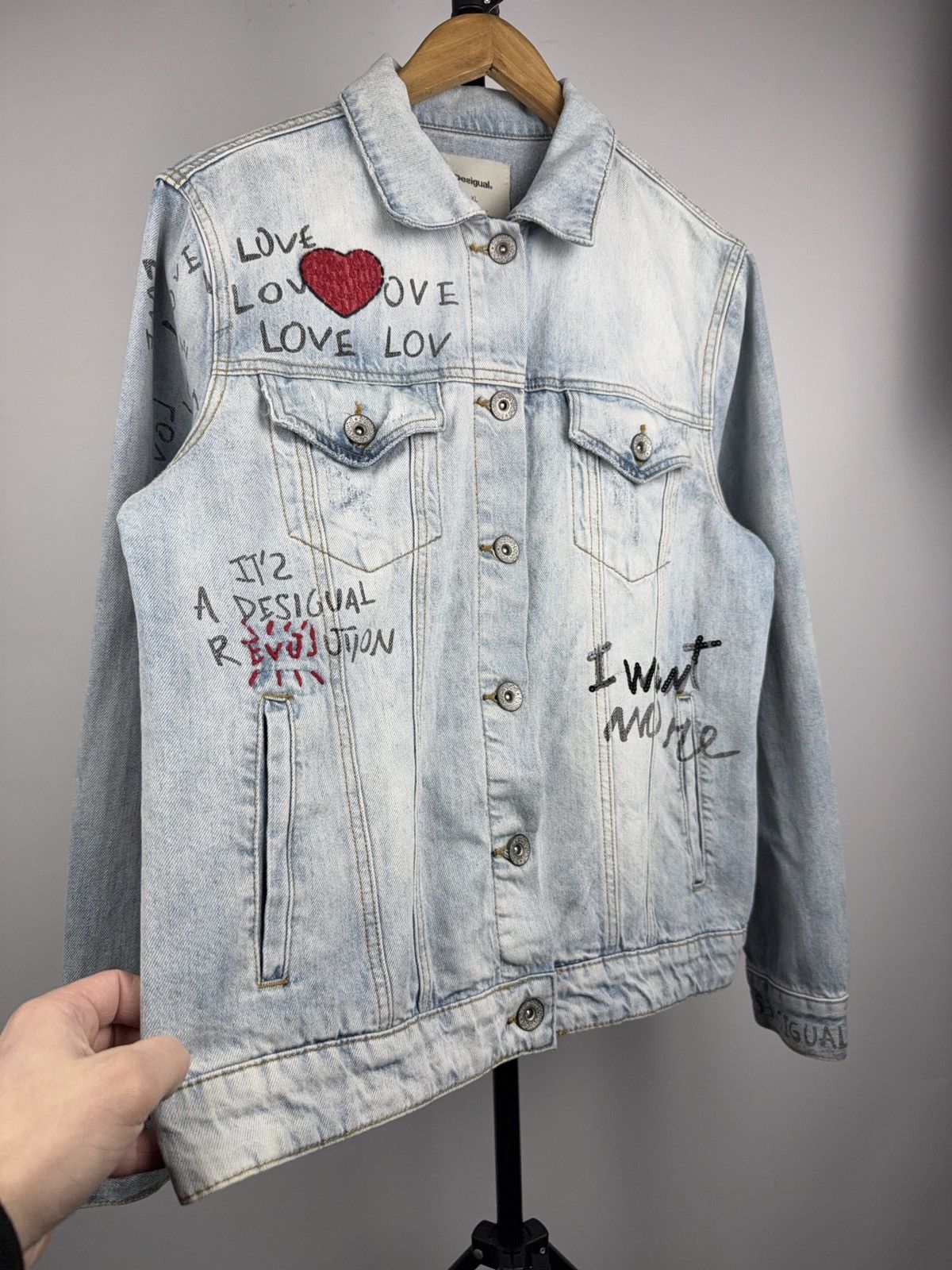 Desigual Desigual Embroidered Print Love Denim Jacket Graffiti XL Size XL / US 12-14 / IT 48-50 - 3 Thumbnail