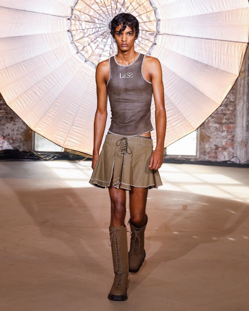 Ludovic De Saint Sernin Ludovic de Saint Sernin Skirt- Spring/Summer 2023 Size 32" / US 10 / IT 46 - 1 Thumbnail