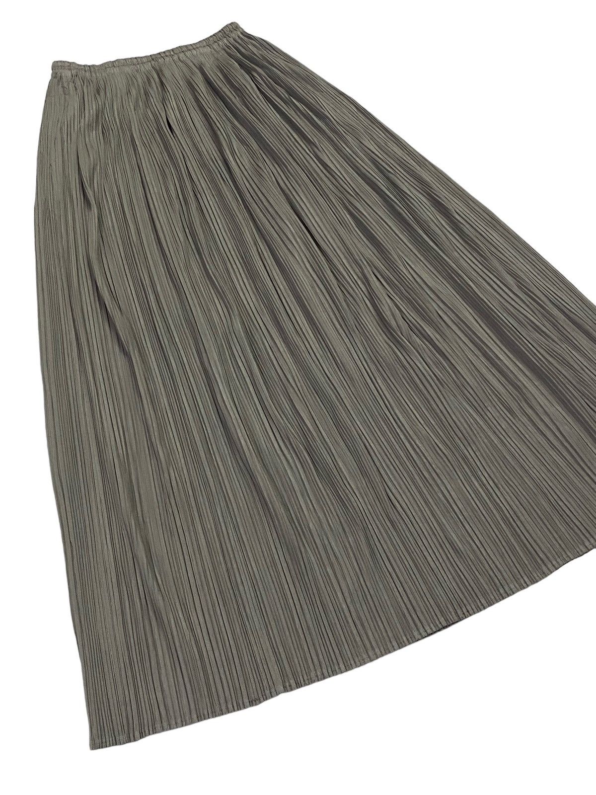 Issey Miyake × Pleats Please Issey Miyake Pleats Please Issey Miyake Pleated Basics Skirt Size 26" / US 2 / IT 38 - 14 Thumbnail