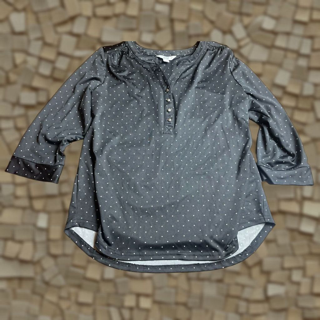 Croft & Barrow Croft & Barrow Shirt Women's Size Medium Black White Polka Dots Long Sleeve Size M / US 6-8 / IT 42-44 - 1 Thumbnail