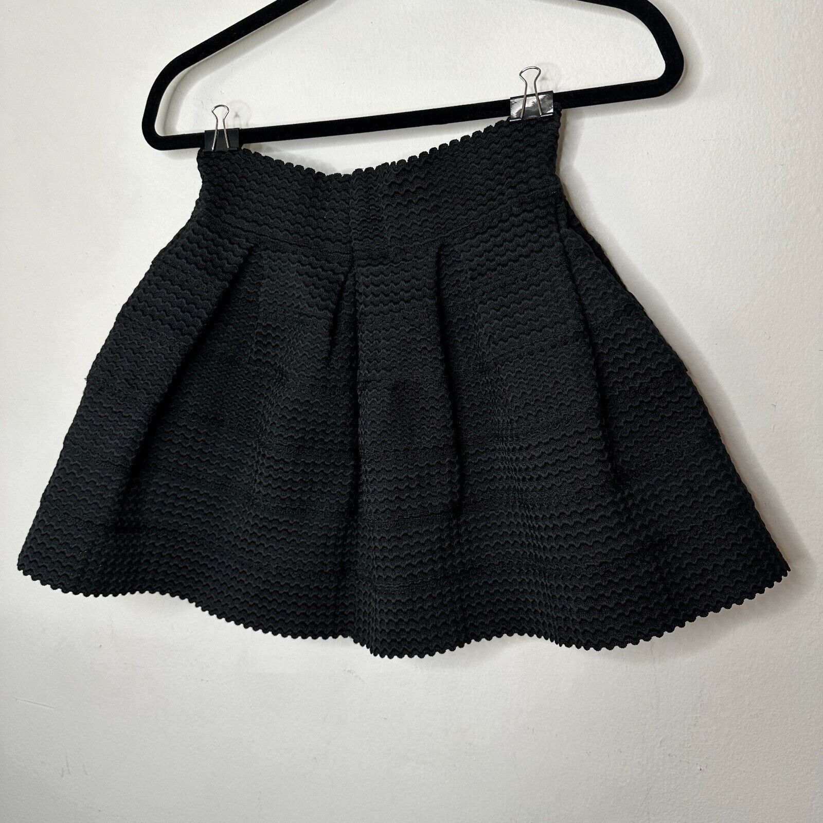 Other NWT L'Atiste Textured Mini Skirt Pleated Panel Structured M Size 30" / US 8 / IT 44 - 2 Thumbnail