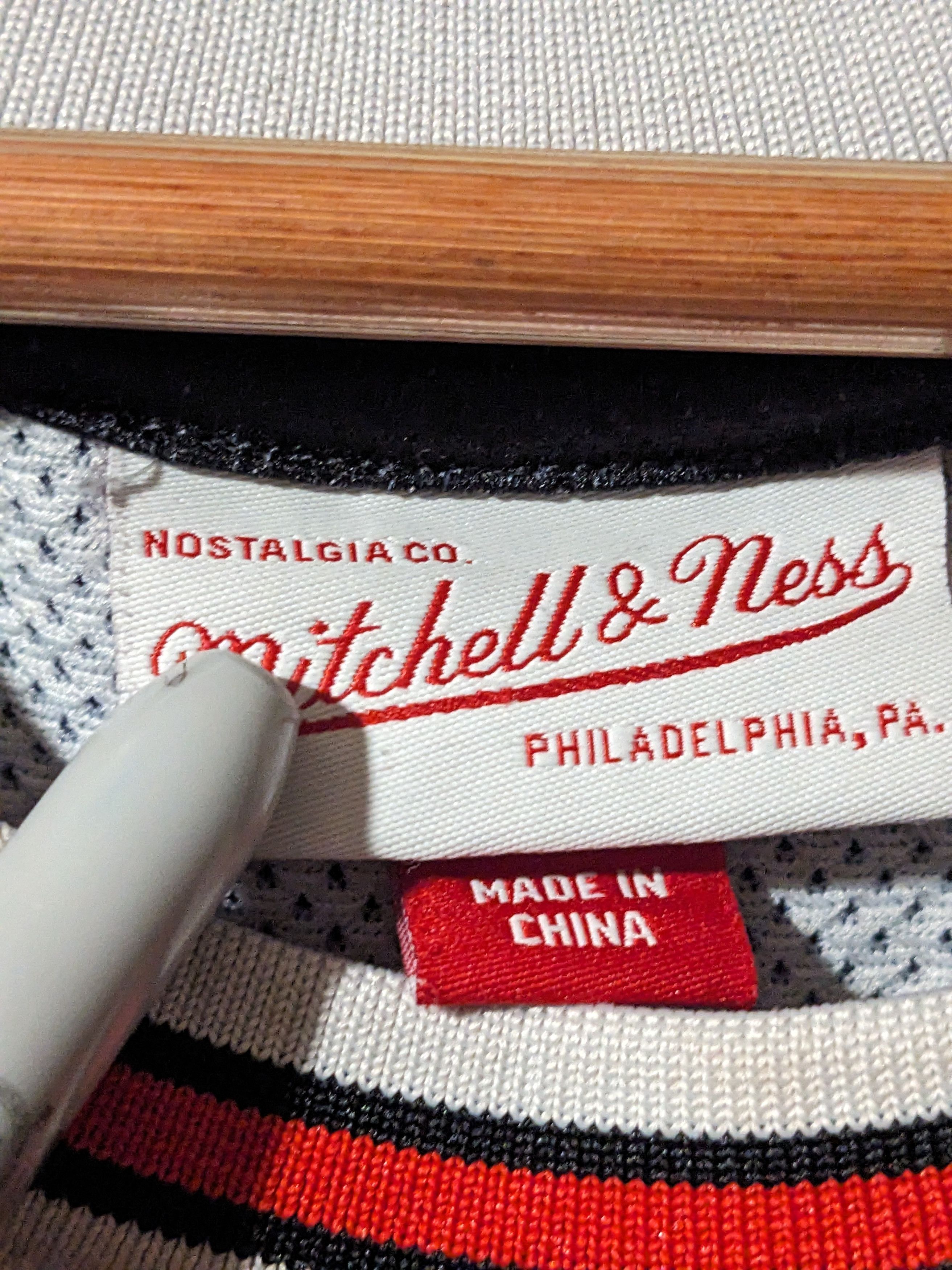 Mitchell & Ness × NBA Mitchell and Ness Chicago Bulls NBA Basketball Jersey Size US XL / EU 56 / 4 - 3 Thumbnail
