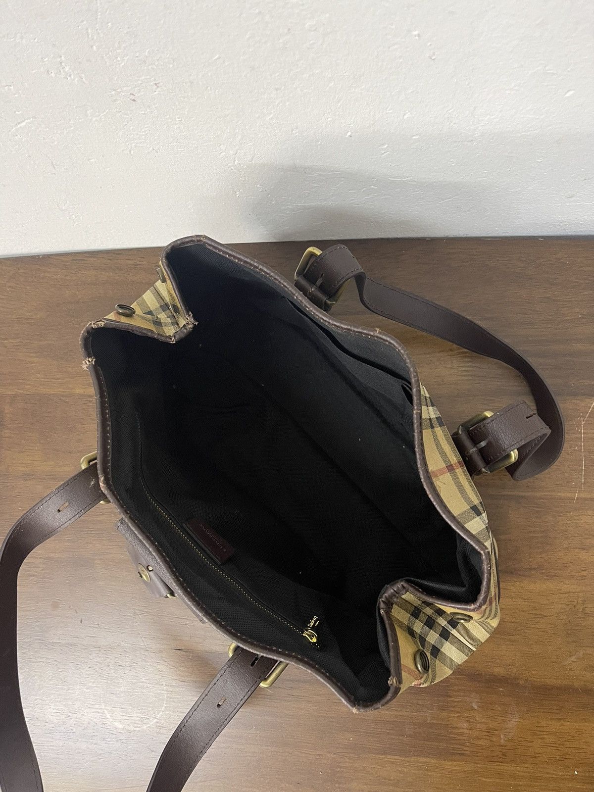 Burberry × Vintage Burberry haymarket nova check shoulder bag (see photo) Size ONE SIZE - 15 Thumbnail