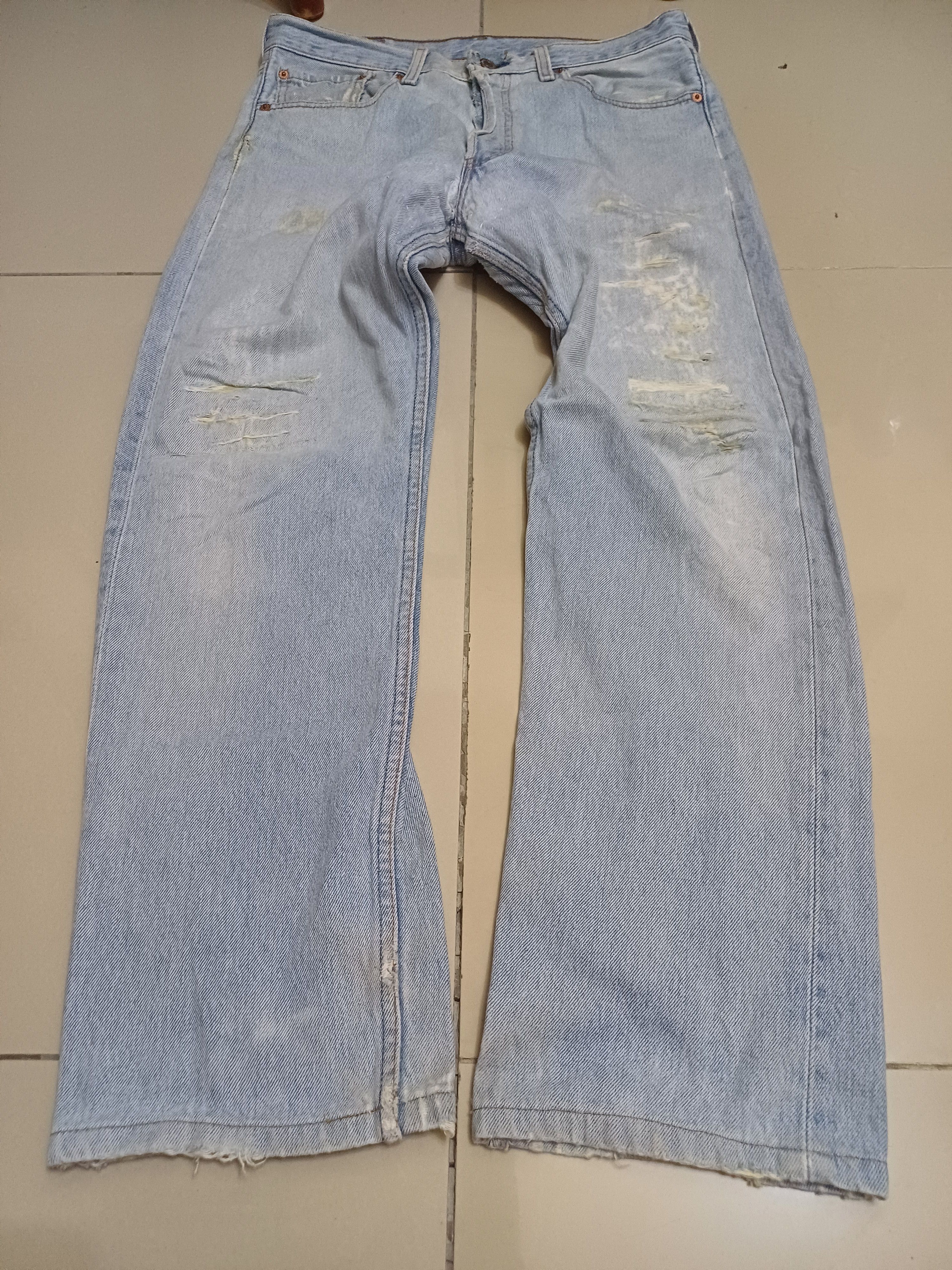 Levi's Vintage Clothing Crazy Distressed, vintage 90s Levis 501 🔥🔥🔥 Size US 32 / EU 48 - 19 Thumbnail