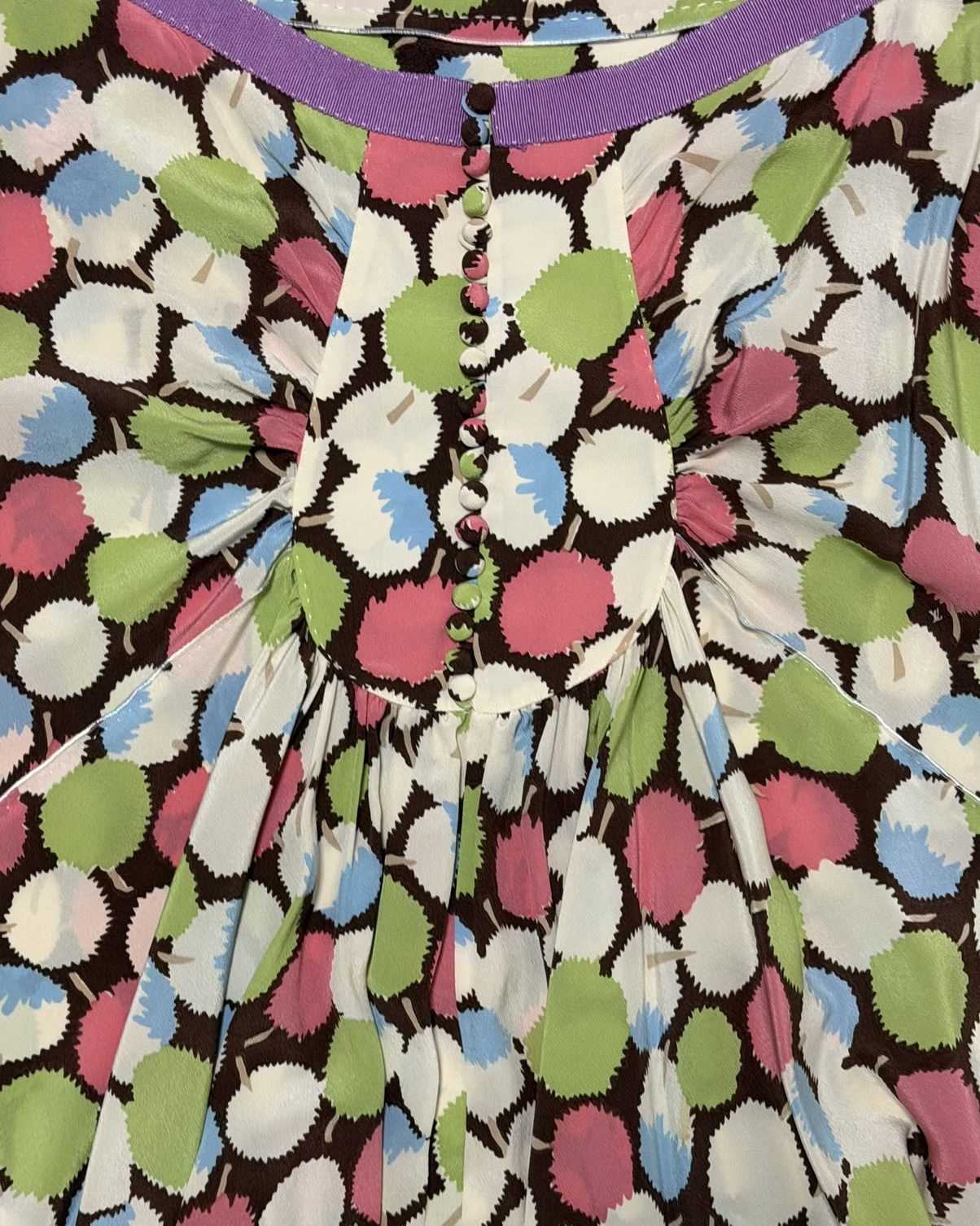 Louis Vuitton LOUIS VUITTON S/S 2005 Apple Beaded Sequin-Trim Midi Skirt Size 27" / US 4 / IT 40 - 5 Thumbnail