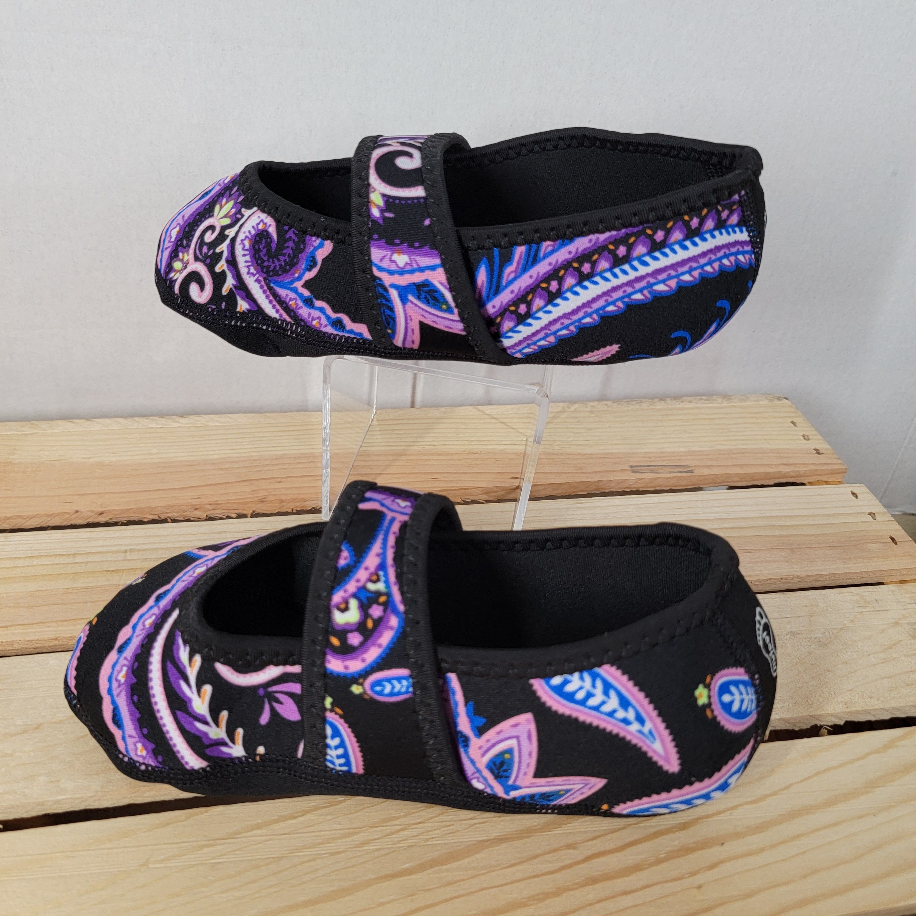 Other Nufoot Mary Jane Stretch Indoor Non Slip Slippers-Medium Size US 6.5 / IT 36.5 - 4 Thumbnail