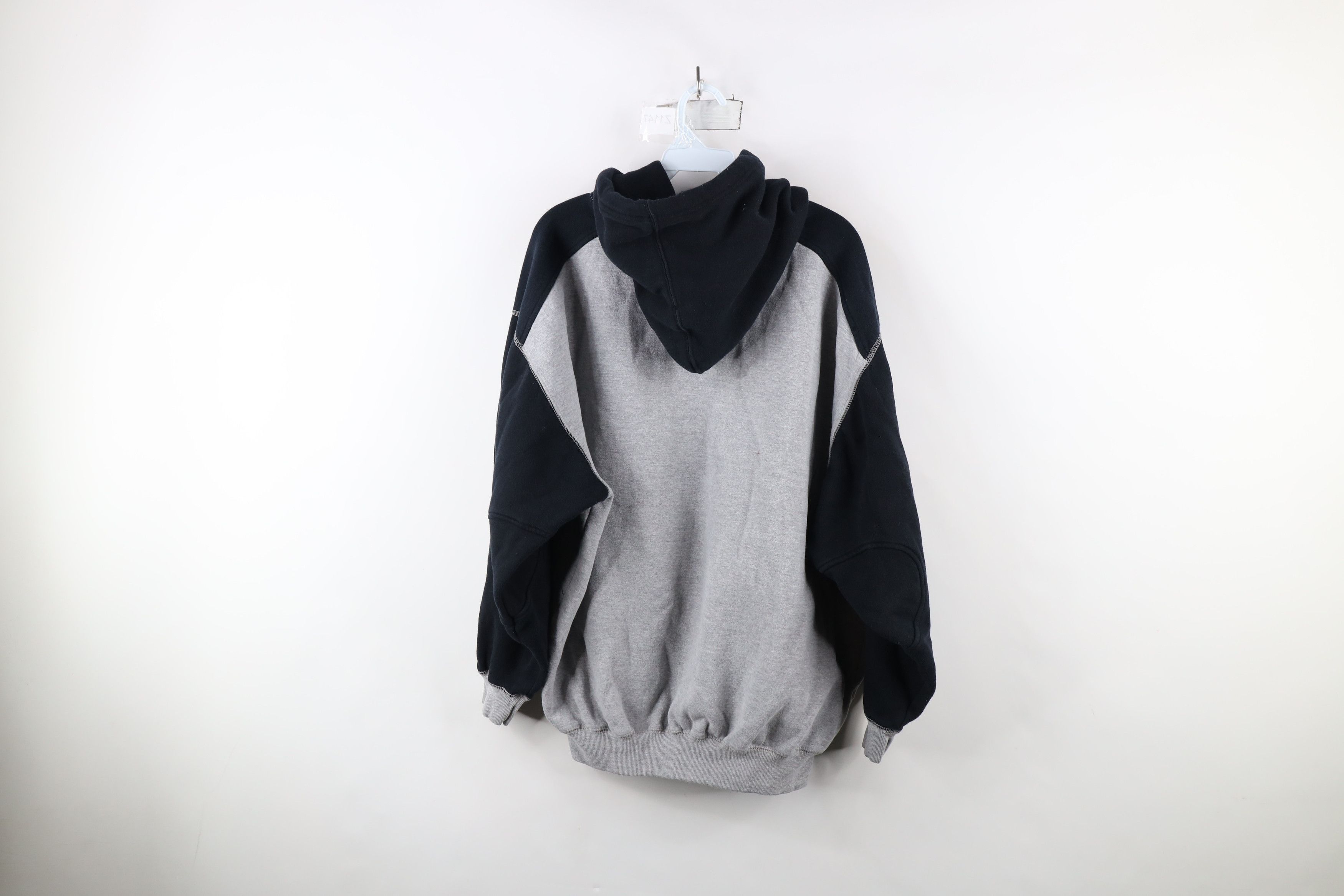 Fubu × Vintage Vintage 90s FUBU Spell Out Script Baggy Heavyweight Hoodie Size US L / EU 52-54 / 3 - 10 Thumbnail