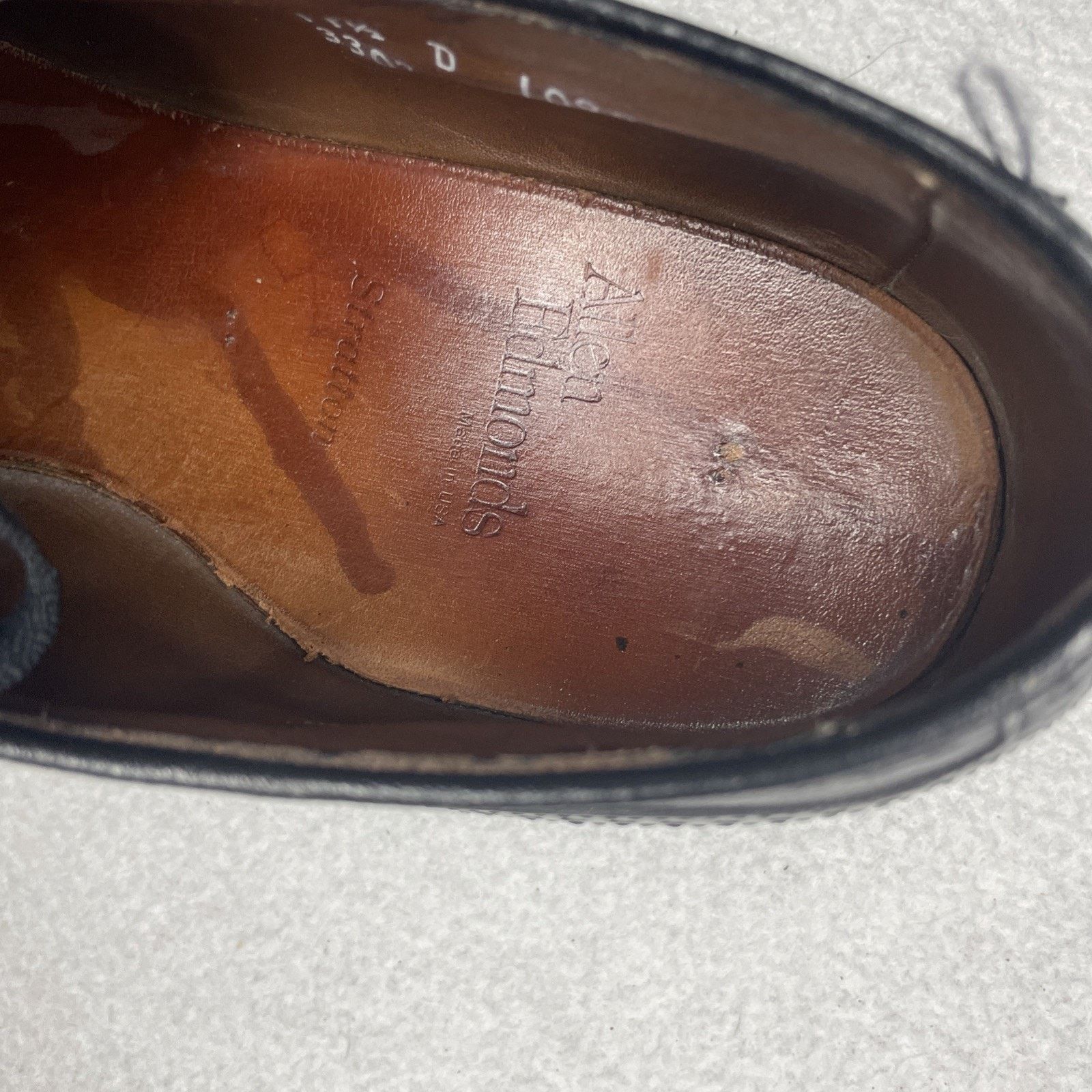 Allen Edmonds Allen Edmonds Yorktown Black Leather Cap Toe Dress 11.5 D Size US 11.5 / EU 44-45 - 13 Thumbnail