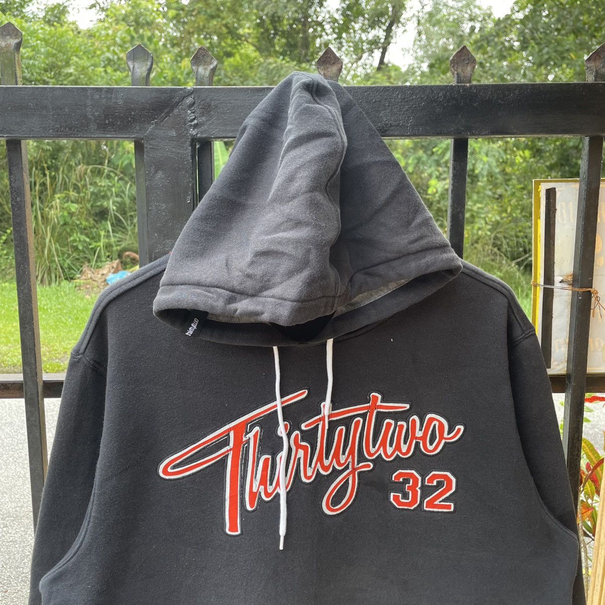 Japanese Brand 🔥Vintage Thirtytwo 32 Embroidered Spellout Pullover Hoodie Size US M / EU 48-50 / 2 - 4 Thumbnail