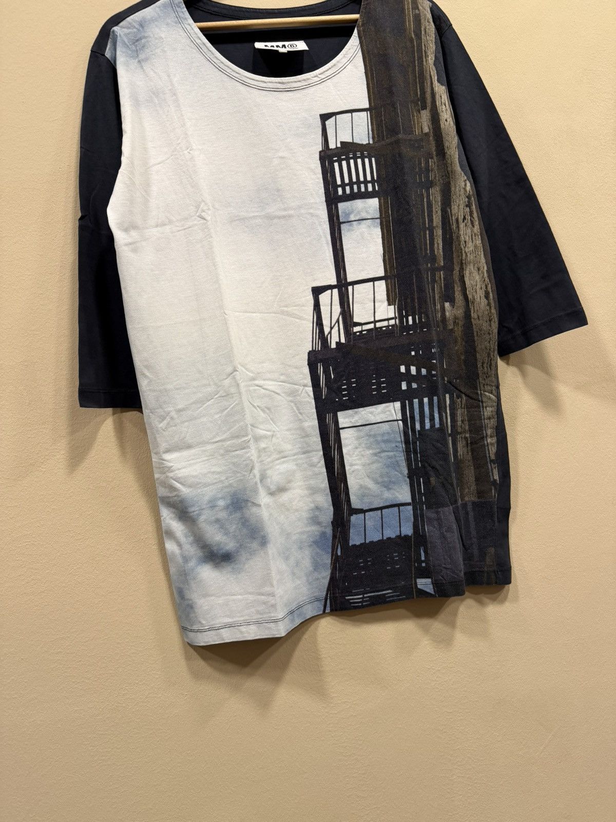 Maison Margiela Maison Margiela MM6 Abstract Print Tower T-Shirt Size L / US 10 / IT 46 - 3 Thumbnail
