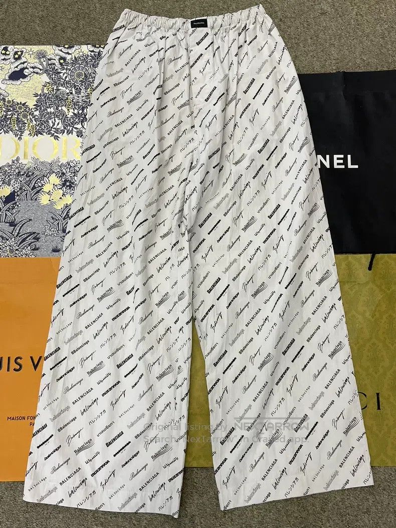 Balenciaga Balenciaga Black and white color-block pants with full let Size US 32 / EU 48 - 1 Thumbnail
