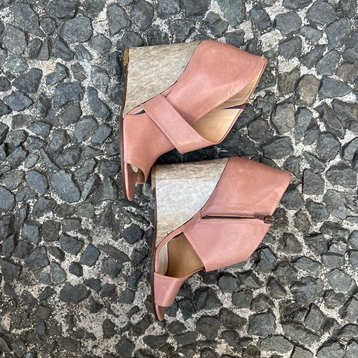 Maison Margiela Maison Margiela pink leather wedge peep-toe ankle boots Size US 6 / IT 36 - 12 Thumbnail