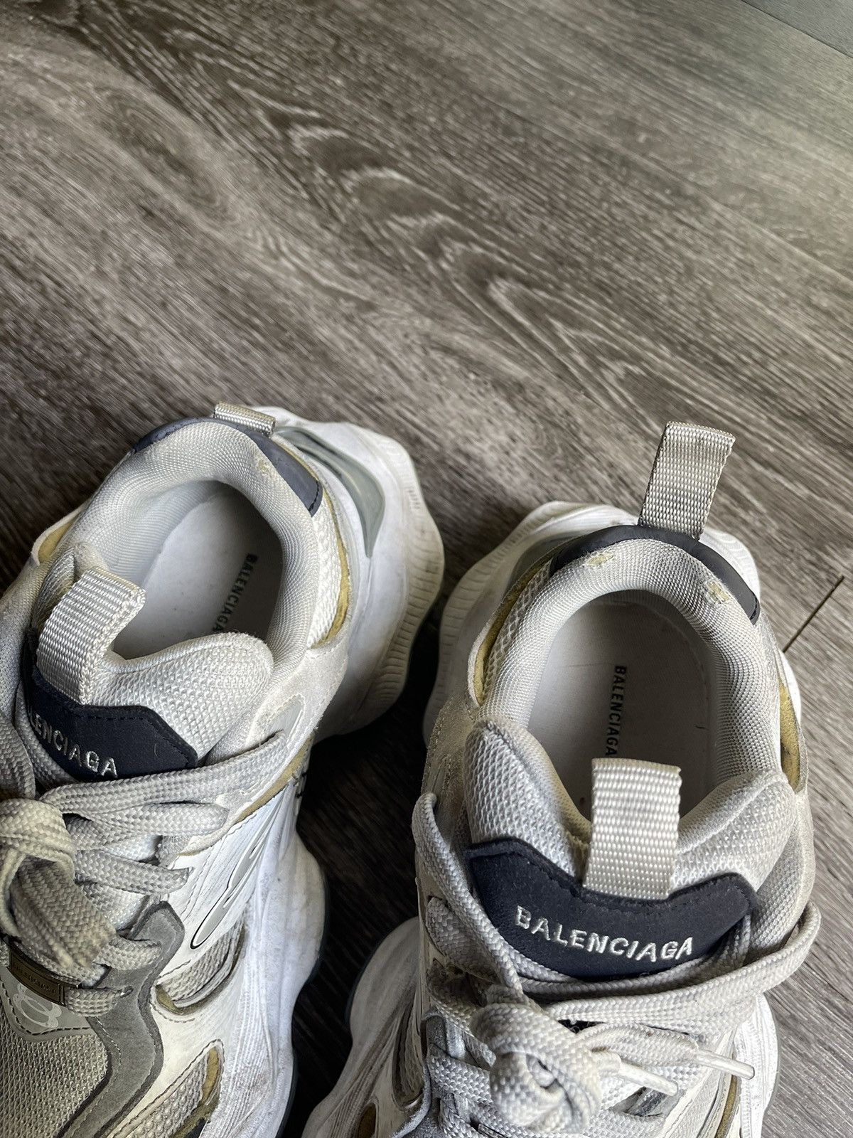 Balenciaga Balenciaga Cargo Sneaker White Grey Black Shoe Size US 9 / EU 42 - 9 Thumbnail