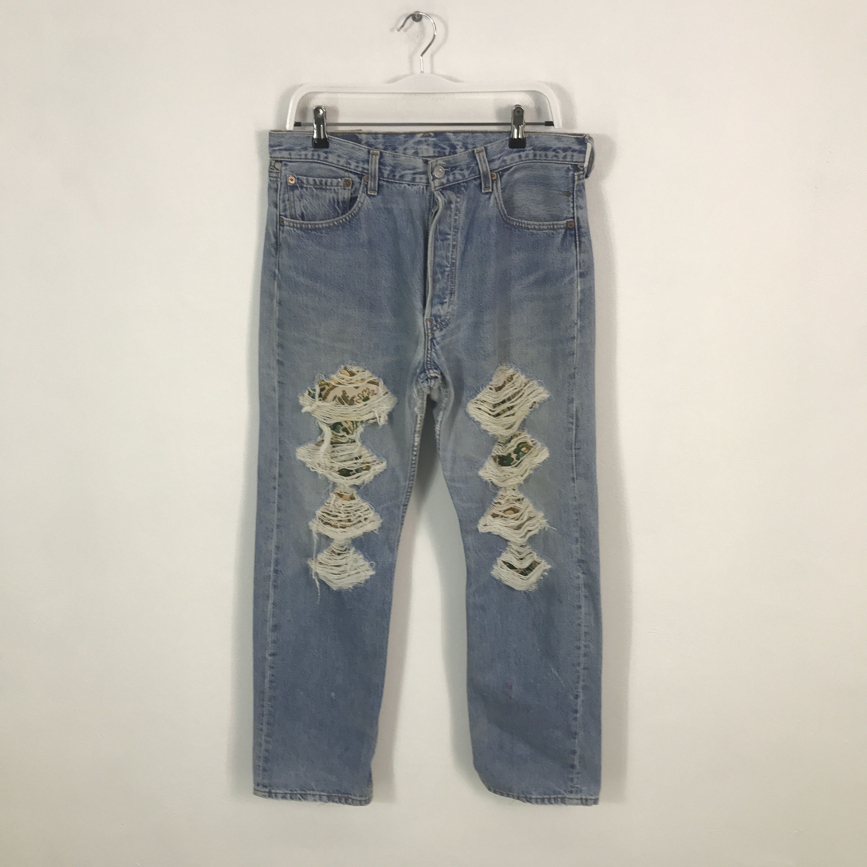 Rare levi's 501 distressed denim Jeans