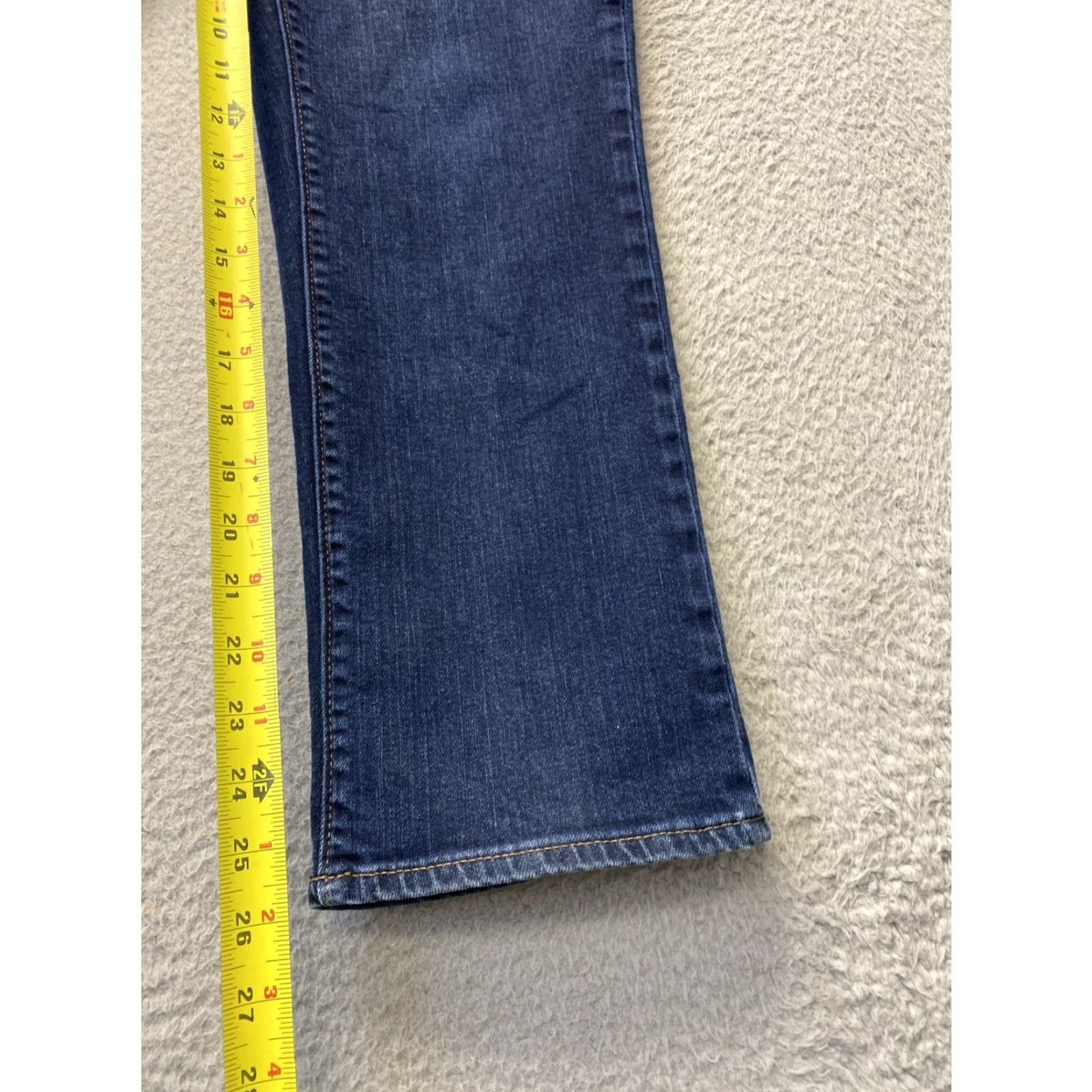 Lands' End Lands' End Jeans Women’s 10 Mid Rise Blue Denim Straight Leg Crop 26 In Inseam Regular 32 in Waist Womens Size 32" / US 10 / IT 46 - 6 Thumbnail