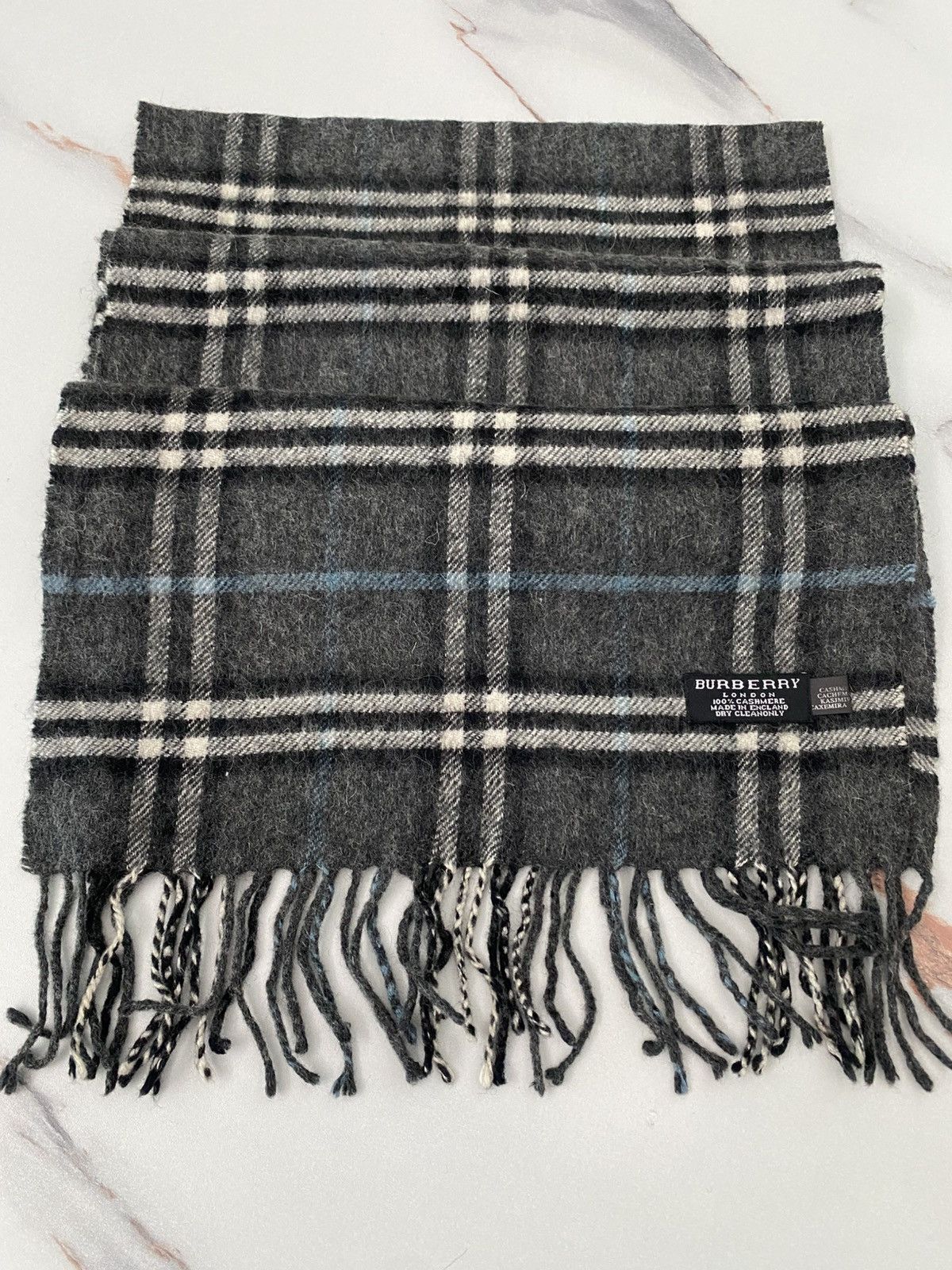 Burberry Burberry Made In England (code:A) Size ONE SIZE - 1 Thumbnail