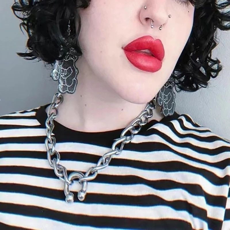 Japanese Brand × Vintage Cool C Shape Necklaces Size ONE SIZE - 1 Thumbnail