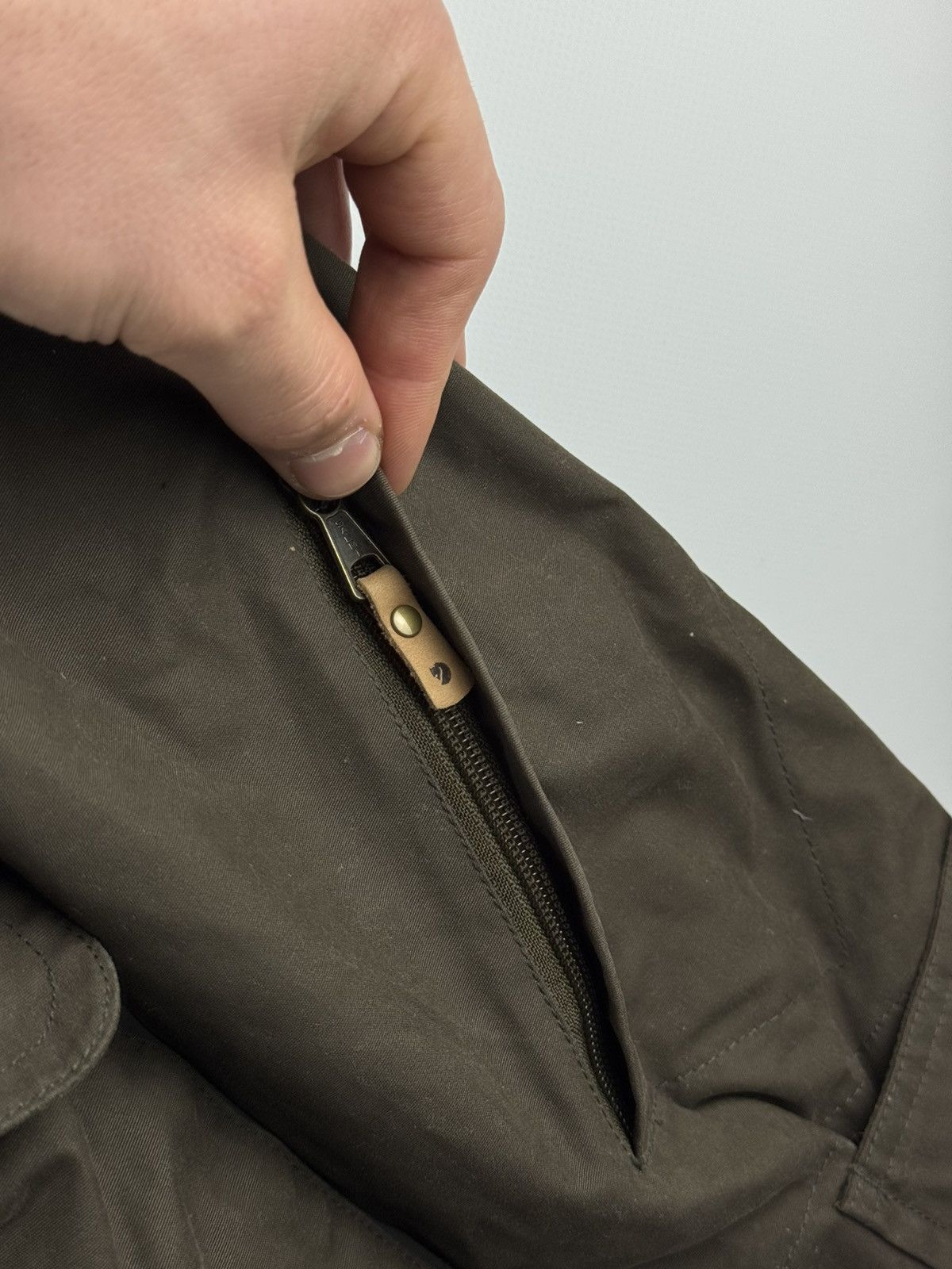 Fjallraven Fjallraven Brenner Pro Padded Jacket G-1000 Dark Olive Size US L / EU 52-54 / 3 - 6 Thumbnail