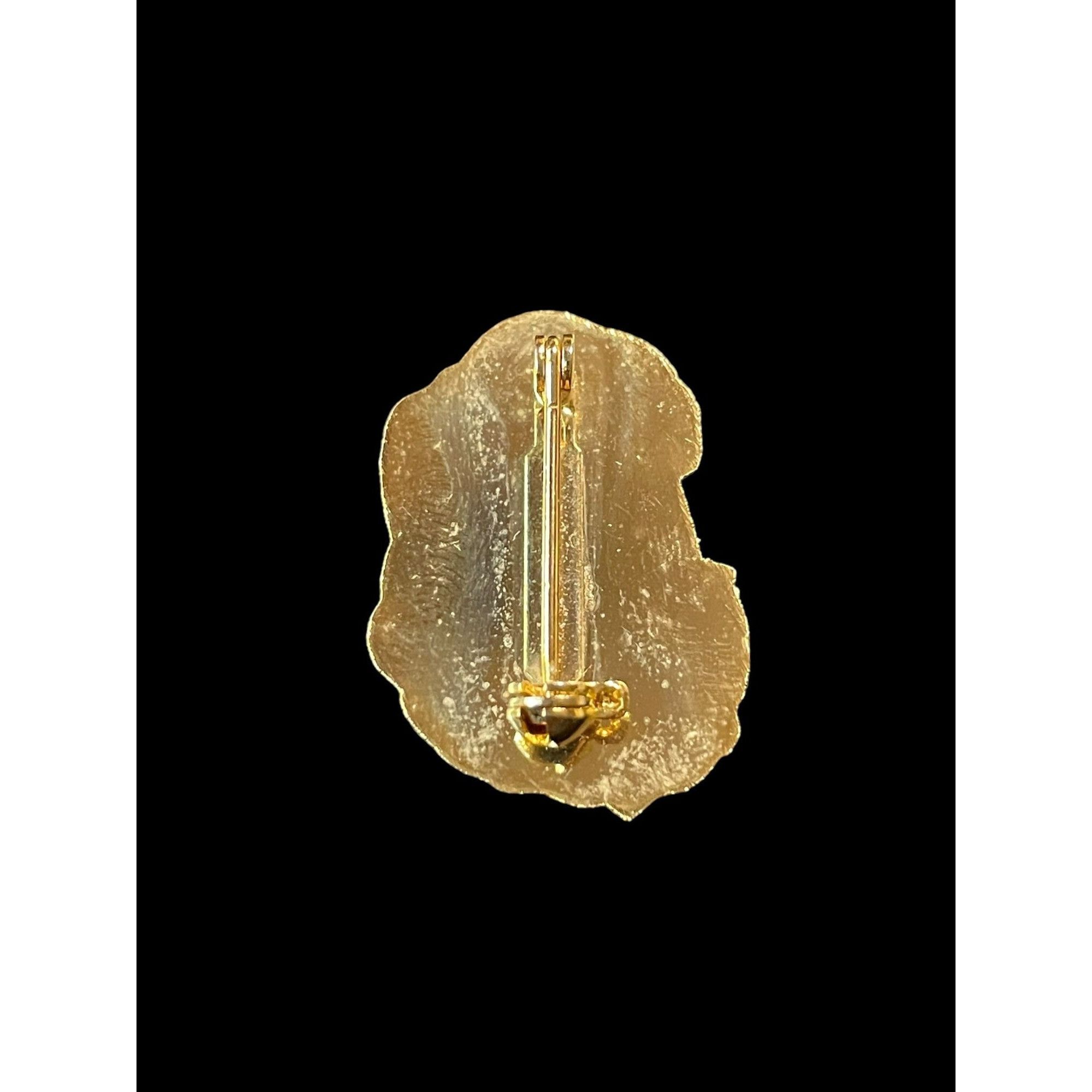 Jewelry × Vintage Vintage Gold Tone Santa Claus with Mistletoe Enamel Pin Size ONE SIZE - 2 Thumbnail