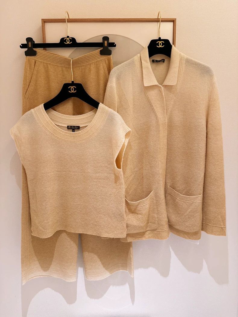 Loro Piana LORO PIANA Creamy yellow gradient cashmere cardigan Size M / US 6-8 / IT 42-44 - 1 Thumbnail