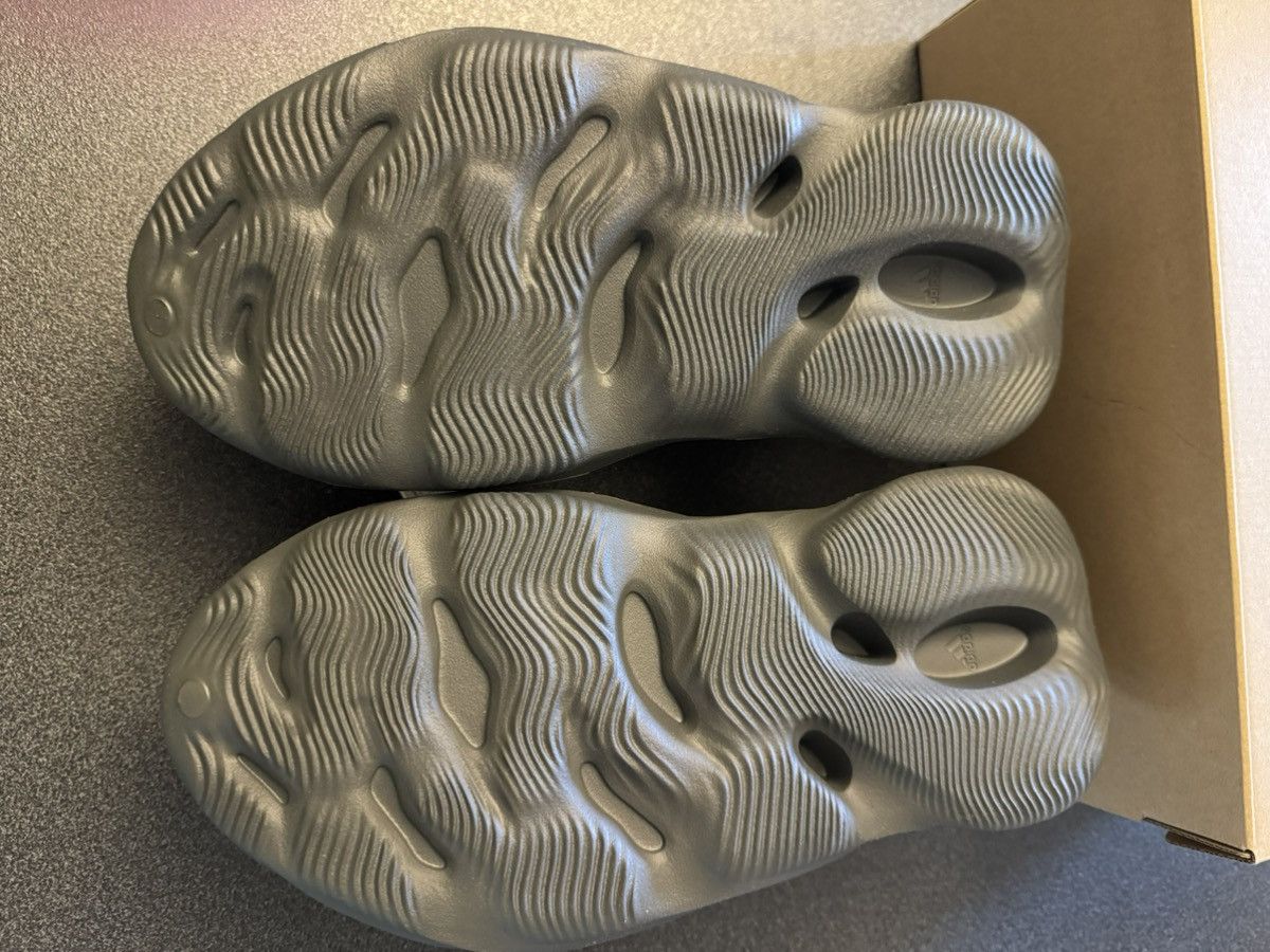 Adidas × Kanye West × Yeezy Foam runner DSWT 11us Size US 11 / EU 44 - 4 Thumbnail