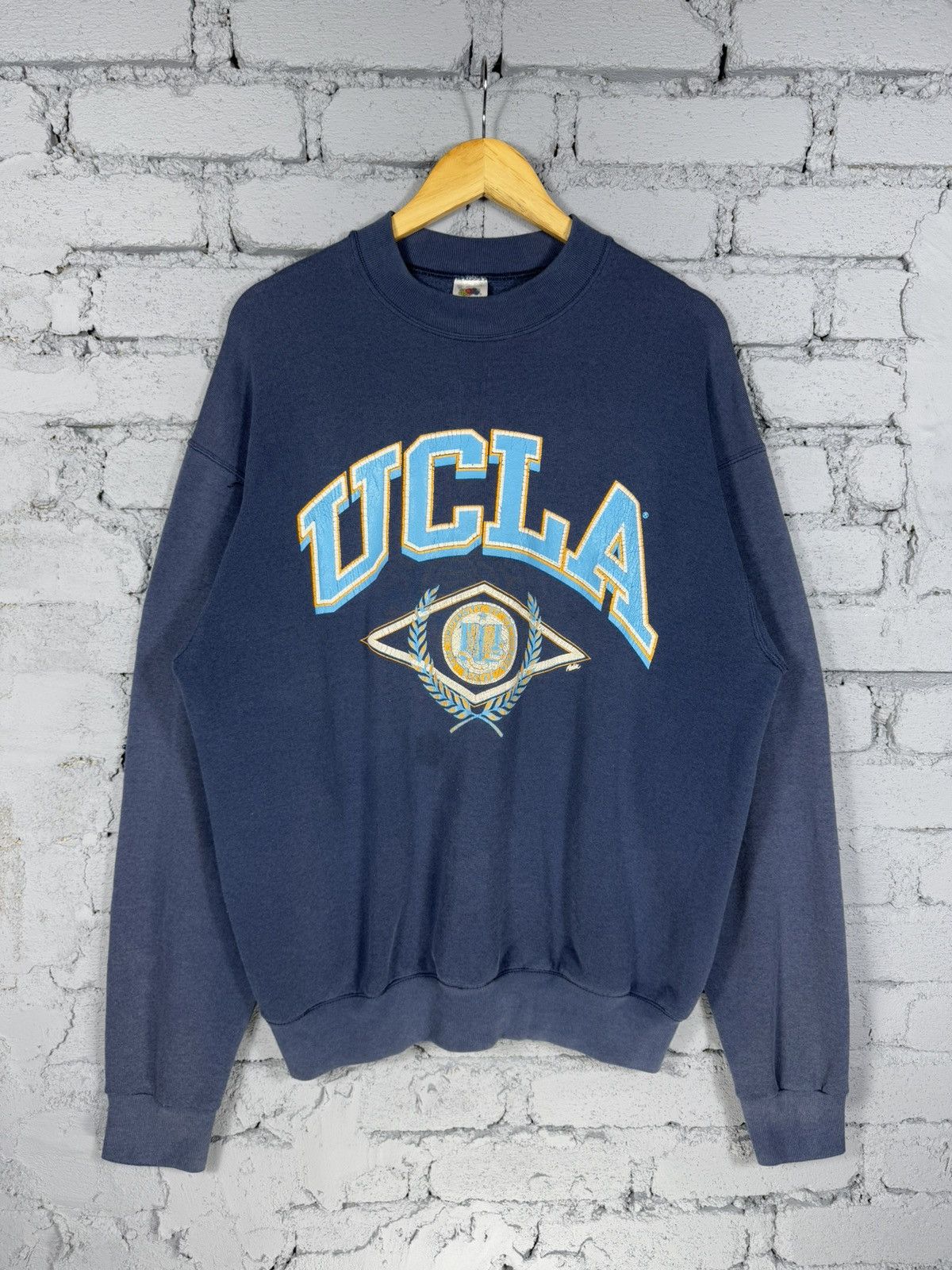 Fruit Of The Loom Vintage Sun Faded University UCLA Big Logo Sweatshirt Size US XL / EU 56 / 4 - 1 Thumbnail