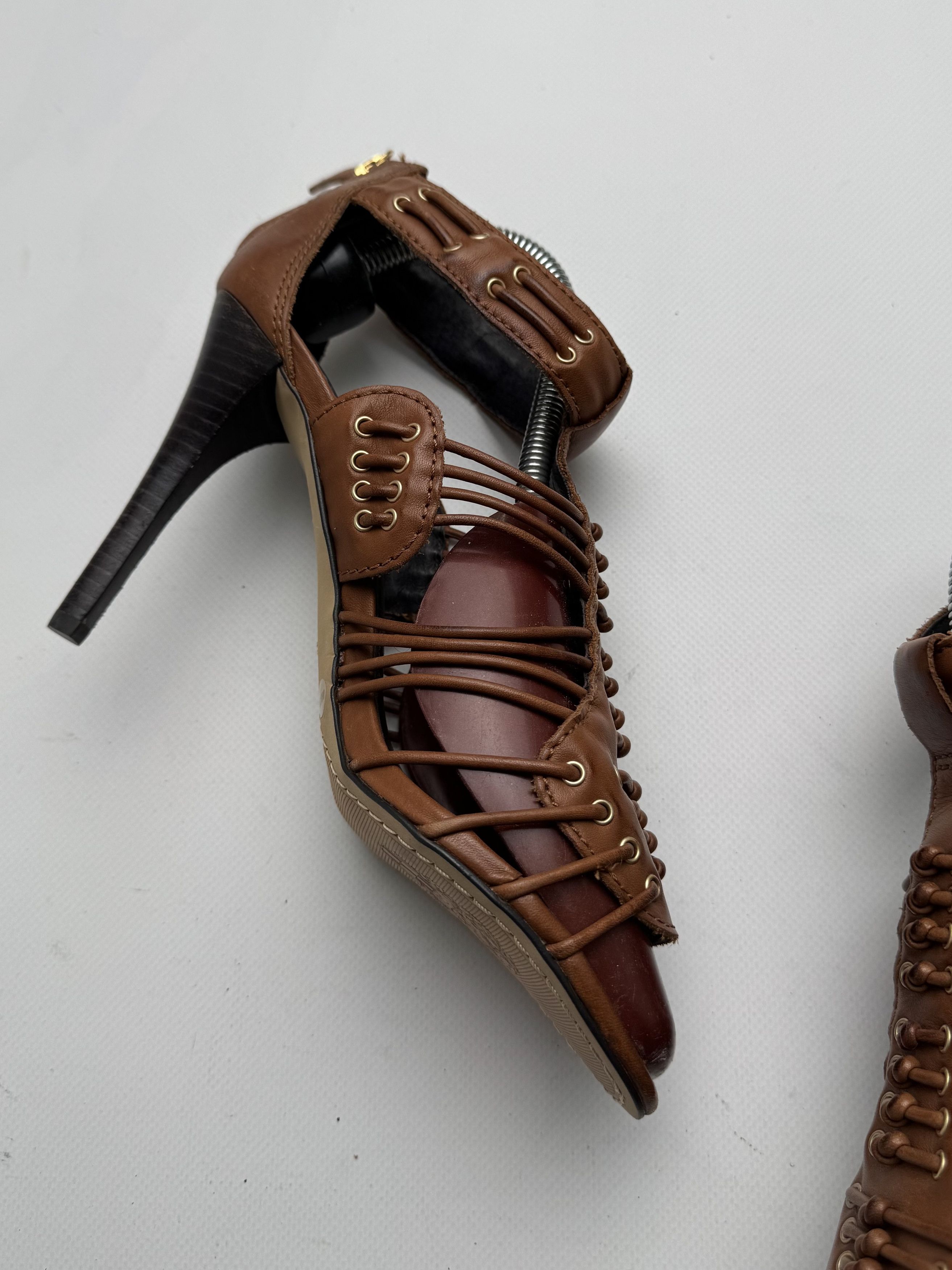 Vintage Vintage Leather Strappy Heels Lace Up High Heel Sandals E2 Size US 8.5 / IT 38.5 - 5 Thumbnail